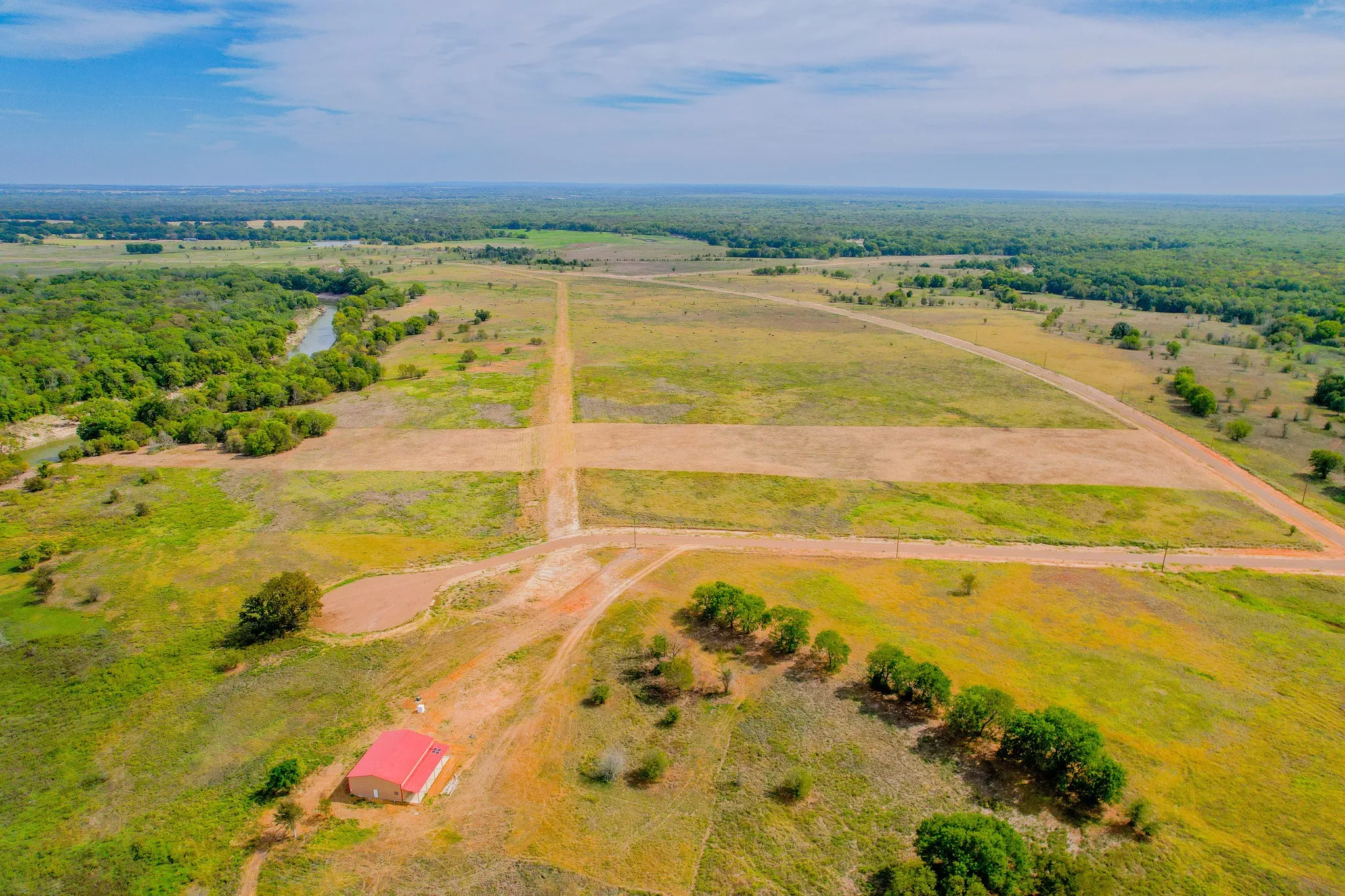 Beautiful natural surroundings make this River Point property truly special.