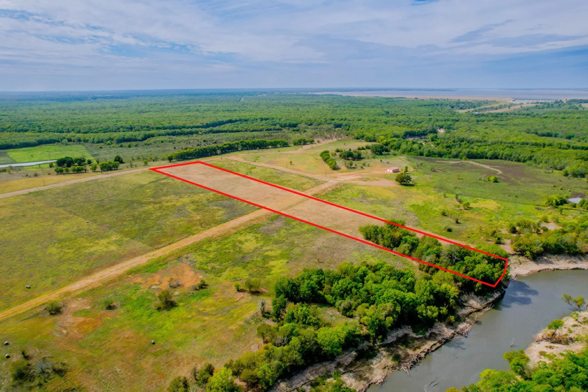Ten acres of East Texas land ready for a custom home, barndominium, workshop, or ranch retreat.