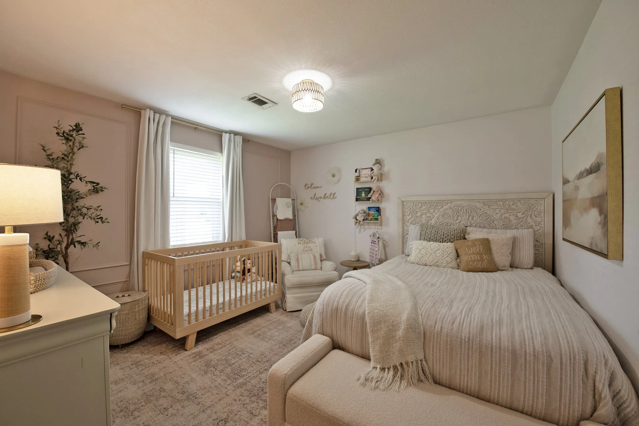 Single Family Residence For Sale in Rockwall County , 119 Reba Road, Heath, Texas 75032, 3 Bedroom, 2 Bathroom, 2 Garage spaces, 2,246 Sqft, built in 1976, mls#21292093, Real Estate Agent in Heath, Homes For Sale in Rockwall county, Homes For Sale in Heath, Realtor in Heath Texas, Real Estate Brokerage Independent Realty Texas, Luminita Cordes Realtor