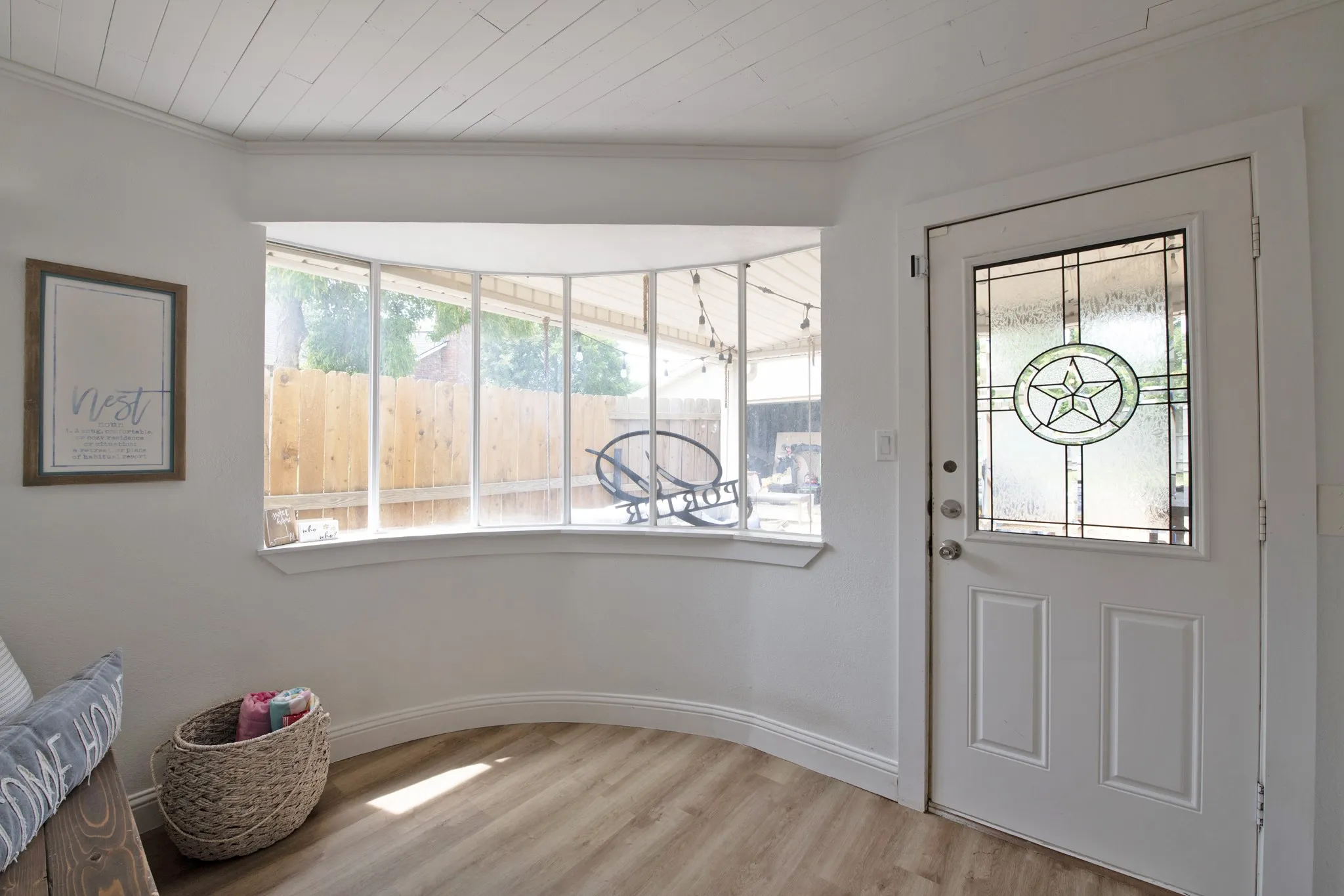 Single Family Residence For Sale in Rockwall County , 119 Reba Road, Heath, Texas 75032, 3 Bedroom, 2 Bathroom, 2 Garage spaces, 2,246 Sqft, built in 1976, mls#21292093, Real Estate Agent in Heath, Homes For Sale in Rockwall county, Homes For Sale in Heath, Realtor in Heath Texas, Real Estate Brokerage Independent Realty Texas, Luminita Cordes Realtor