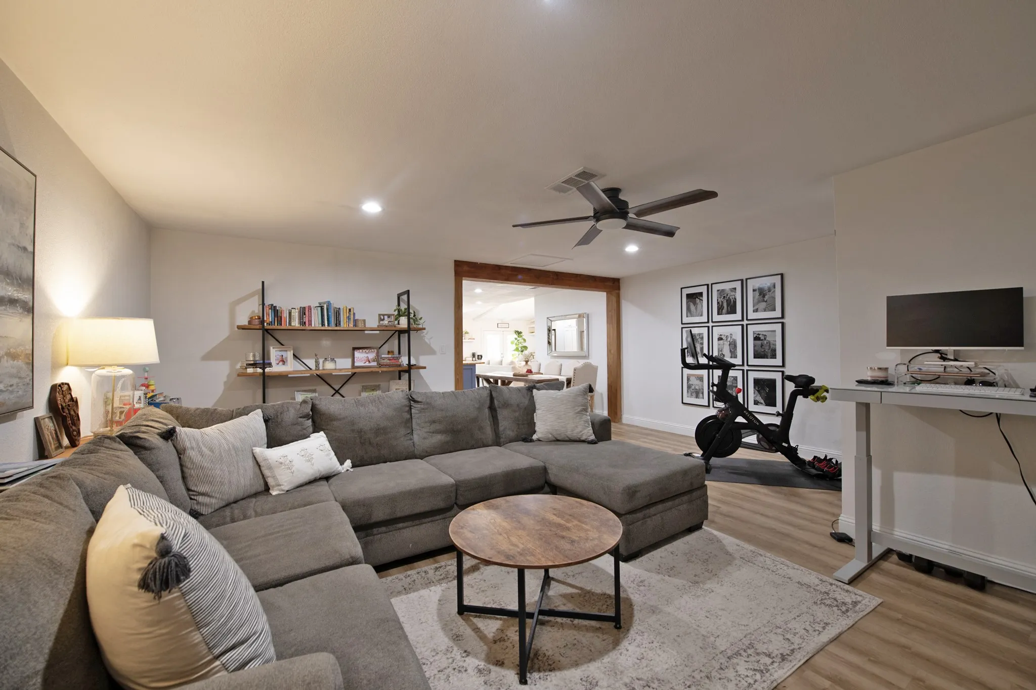Single Family Residence For Sale in Rockwall County , 119 Reba Road, Heath, Texas 75032, 3 Bedroom, 2 Bathroom, 2 Garage spaces, 2,246 Sqft, built in 1976, mls#21292093, Real Estate Agent in Heath, Homes For Sale in Rockwall county, Homes For Sale in Heath, Realtor in Heath Texas, Real Estate Brokerage Independent Realty Texas, Luminita Cordes Realtor