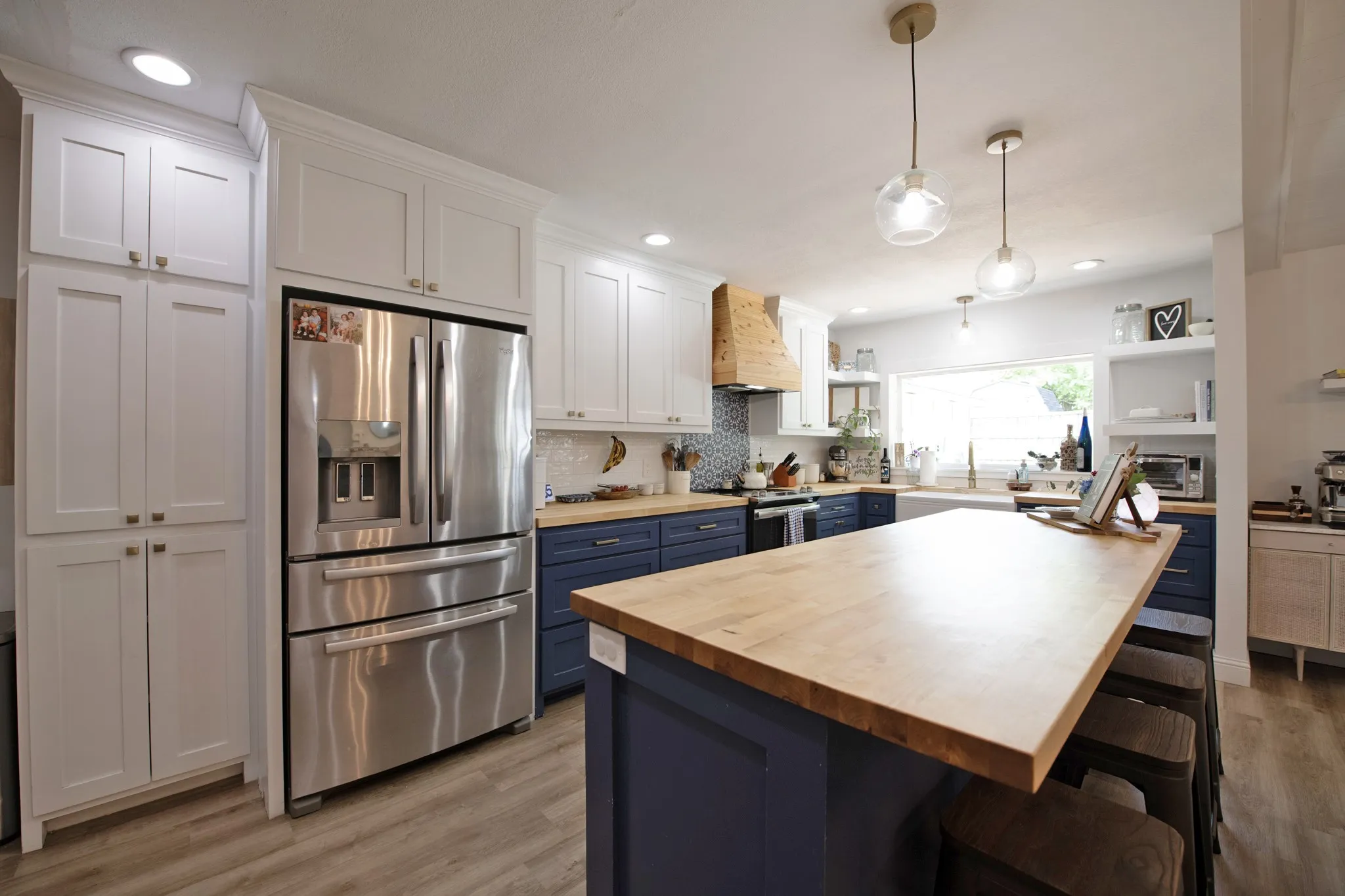 Single Family Residence For Sale in Rockwall County , 119 Reba Road, Heath, Texas 75032, 3 Bedroom, 2 Bathroom, 2 Garage spaces, 2,246 Sqft, built in 1976, mls#21292093, Real Estate Agent in Heath, Homes For Sale in Rockwall county, Homes For Sale in Heath, Realtor in Heath Texas, Real Estate Brokerage Independent Realty Texas, Luminita Cordes Realtor