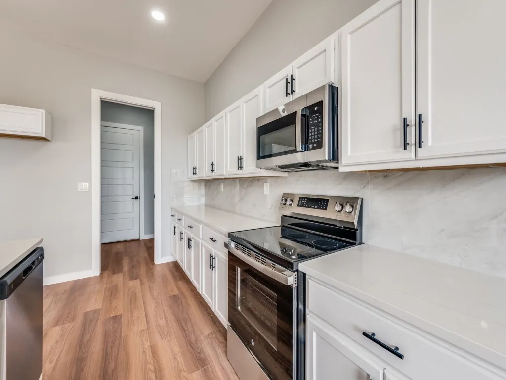 Single Family Residence For Sale in Comanche County , 856 Buck Board Drive, De Leon, Texas 76444, 3 Bedroom, 2 Bathroom, 2 Garage spaces, 1,667 Sqft, built in 2025, mls#21292114, Real Estate Agent in De Leon, Homes For Sale in Comanche county, Homes For Sale in De Leon, Realtor in De Leon Texas, Real Estate Brokerage Independent Realty Texas, Luminita Cordes Realtor