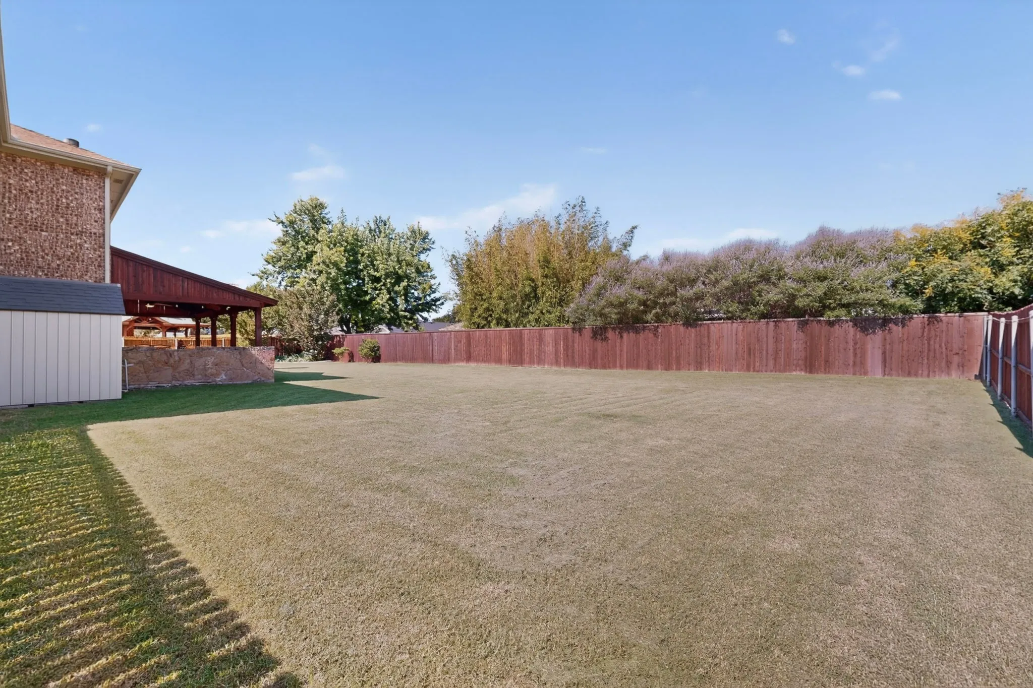 Single Family Residence For Sale in Rockwall County , 2837 Cobblestone Drive, Rockwall, Texas 75087, 4 Bedrooms, 3 Bathrooms, 2 Garage spaces, 2,846 Sqft, built in 2004, Price $455,000, mls#21287918, Real Estate Agent in Rockwall, Homes For Sale in Rockwall county, Homes For Sale in Rockwall, Realtor in Rockwall Texas, Real Estate Brokerage Independent Realty Texas, Luminita Cordes Realtor