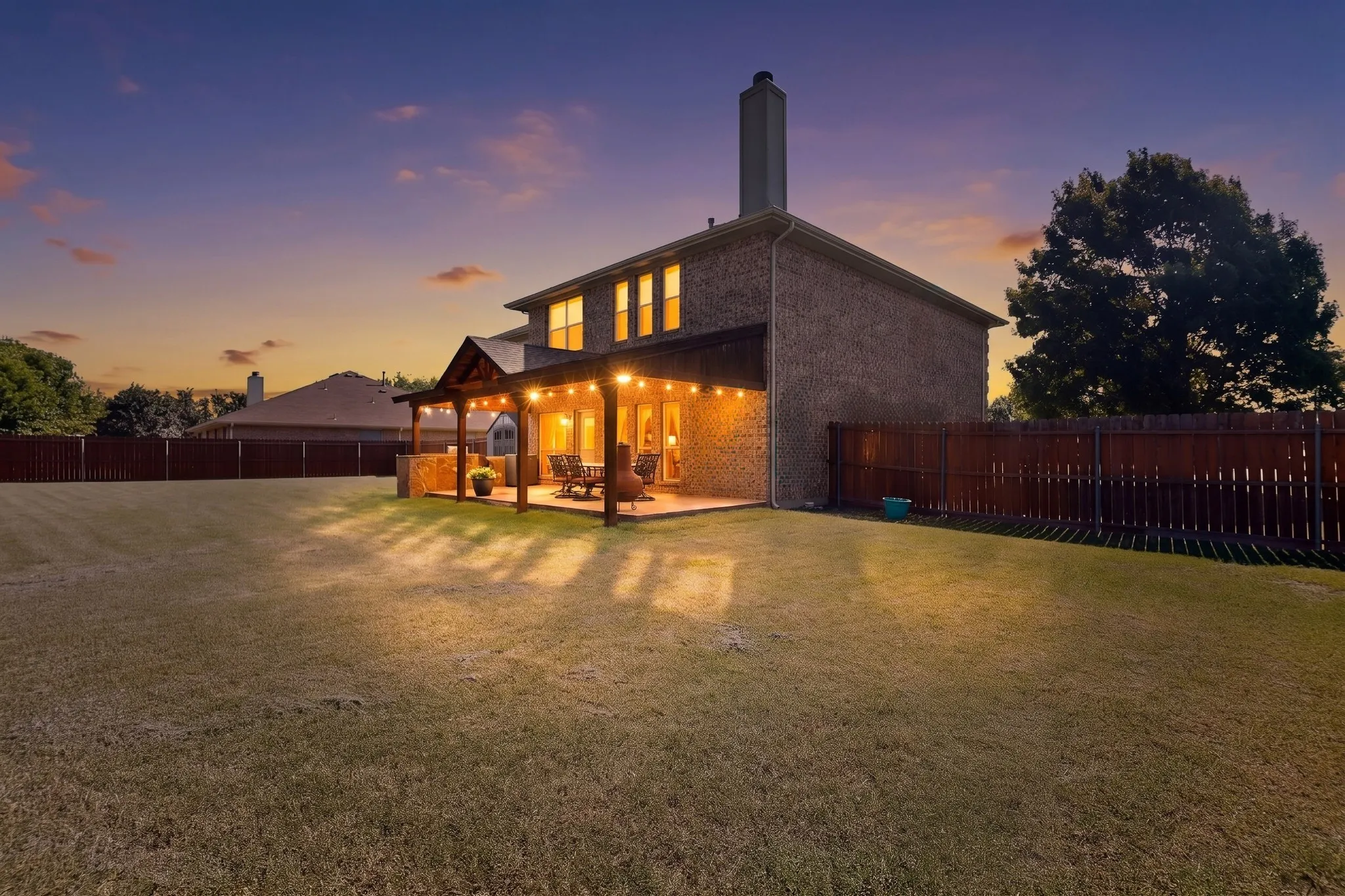 Single Family Residence For Sale in Rockwall County , 2837 Cobblestone Drive, Rockwall, Texas 75087, 4 Bedrooms, 3 Bathrooms, 2 Garage spaces, 2,846 Sqft, built in 2004, Price $455,000, mls#21287918, Real Estate Agent in Rockwall, Homes For Sale in Rockwall county, Homes For Sale in Rockwall, Realtor in Rockwall Texas, Real Estate Brokerage Independent Realty Texas, Luminita Cordes Realtor