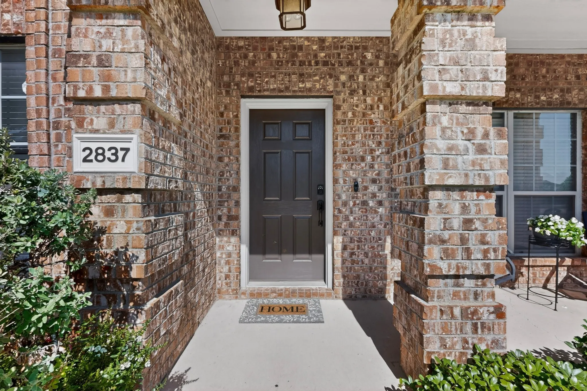 Single Family Residence For Sale in Rockwall County , 2837 Cobblestone Drive, Rockwall, Texas 75087, 4 Bedrooms, 3 Bathrooms, 2 Garage spaces, 2,846 Sqft, built in 2004, Price $455,000, mls#21287918, Real Estate Agent in Rockwall, Homes For Sale in Rockwall county, Homes For Sale in Rockwall, Realtor in Rockwall Texas, Real Estate Brokerage Independent Realty Texas, Luminita Cordes Realtor