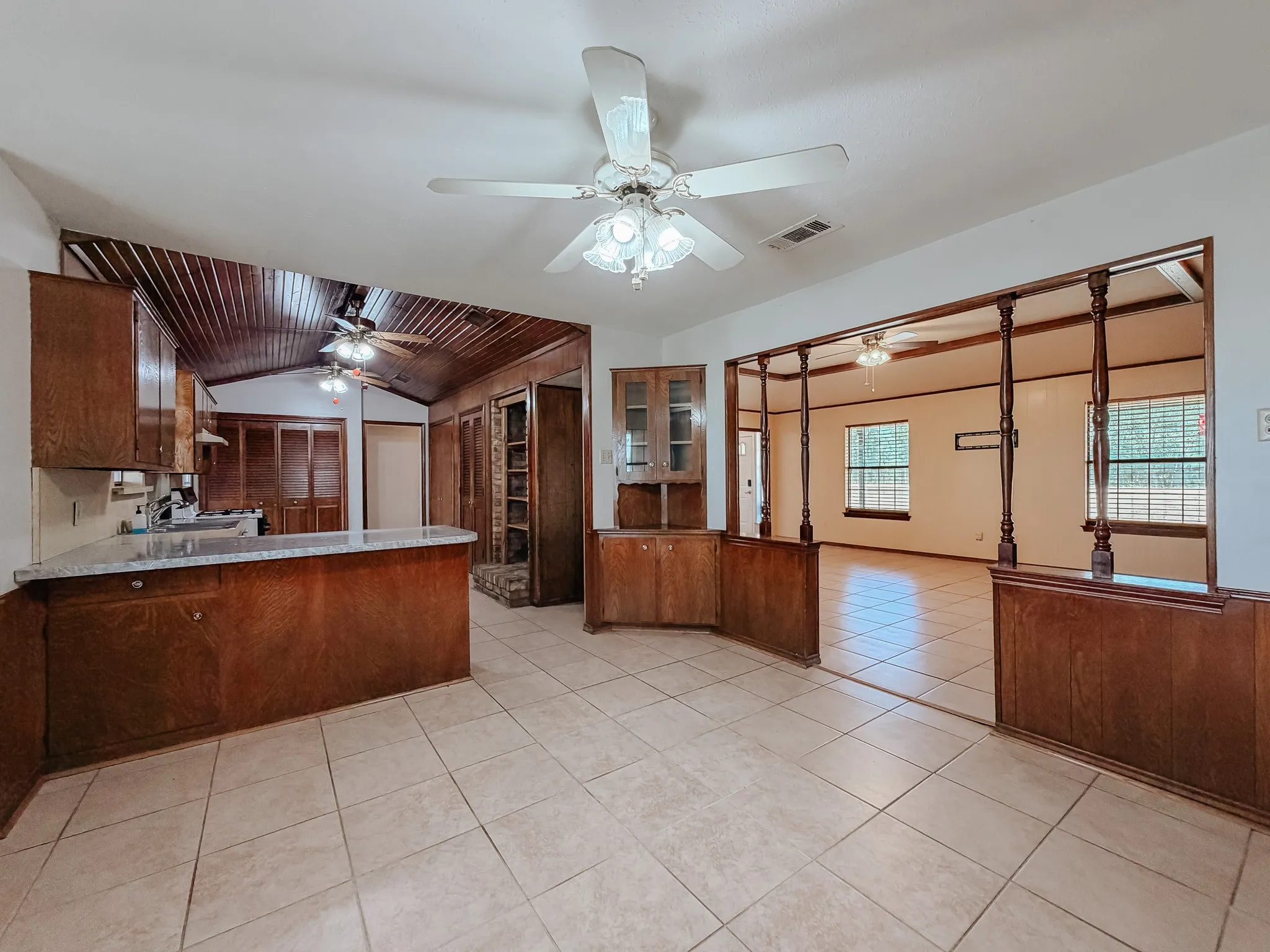Single Family Residence For Sale in Navarro County , 955 Fm 667, Purdon, Texas 76679, 3 Bedroom, 2 Bathroom, 2 Garage spaces, 1,674 Sqft, built in 1979, mls#21291997, Real Estate Agent in Purdon, Homes For Sale in Navarro county, Homes For Sale in Purdon, Realtor in Purdon Texas, Real Estate Brokerage Independent Realty Texas, Luminita Cordes Realtor