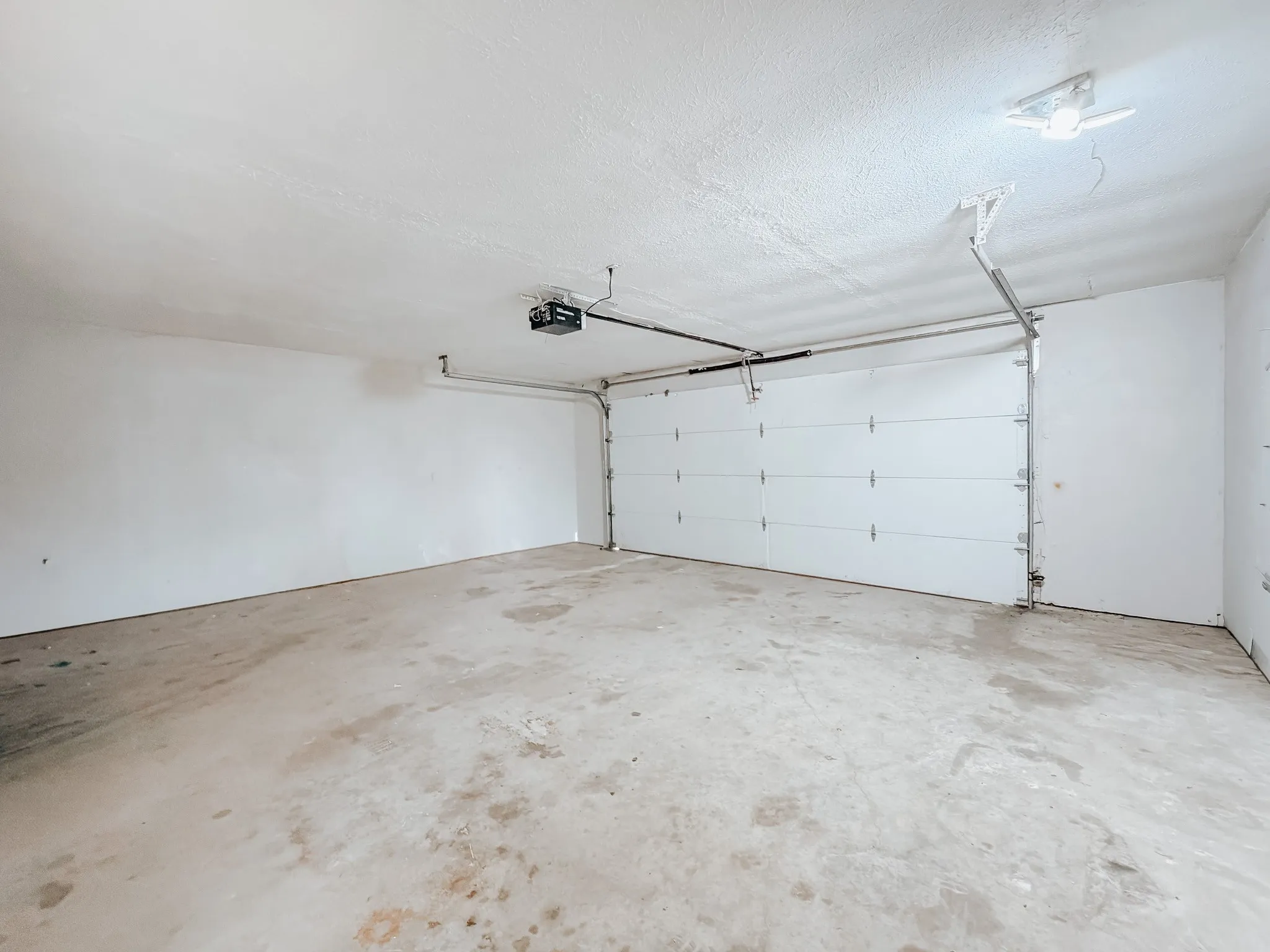 Single Family Residence For Sale in Navarro County , 955 Fm 667, Purdon, Texas 76679, 3 Bedroom, 2 Bathroom, 2 Garage spaces, 1,674 Sqft, built in 1979, mls#21291997, Real Estate Agent in Purdon, Homes For Sale in Navarro county, Homes For Sale in Purdon, Realtor in Purdon Texas, Real Estate Brokerage Independent Realty Texas, Luminita Cordes Realtor