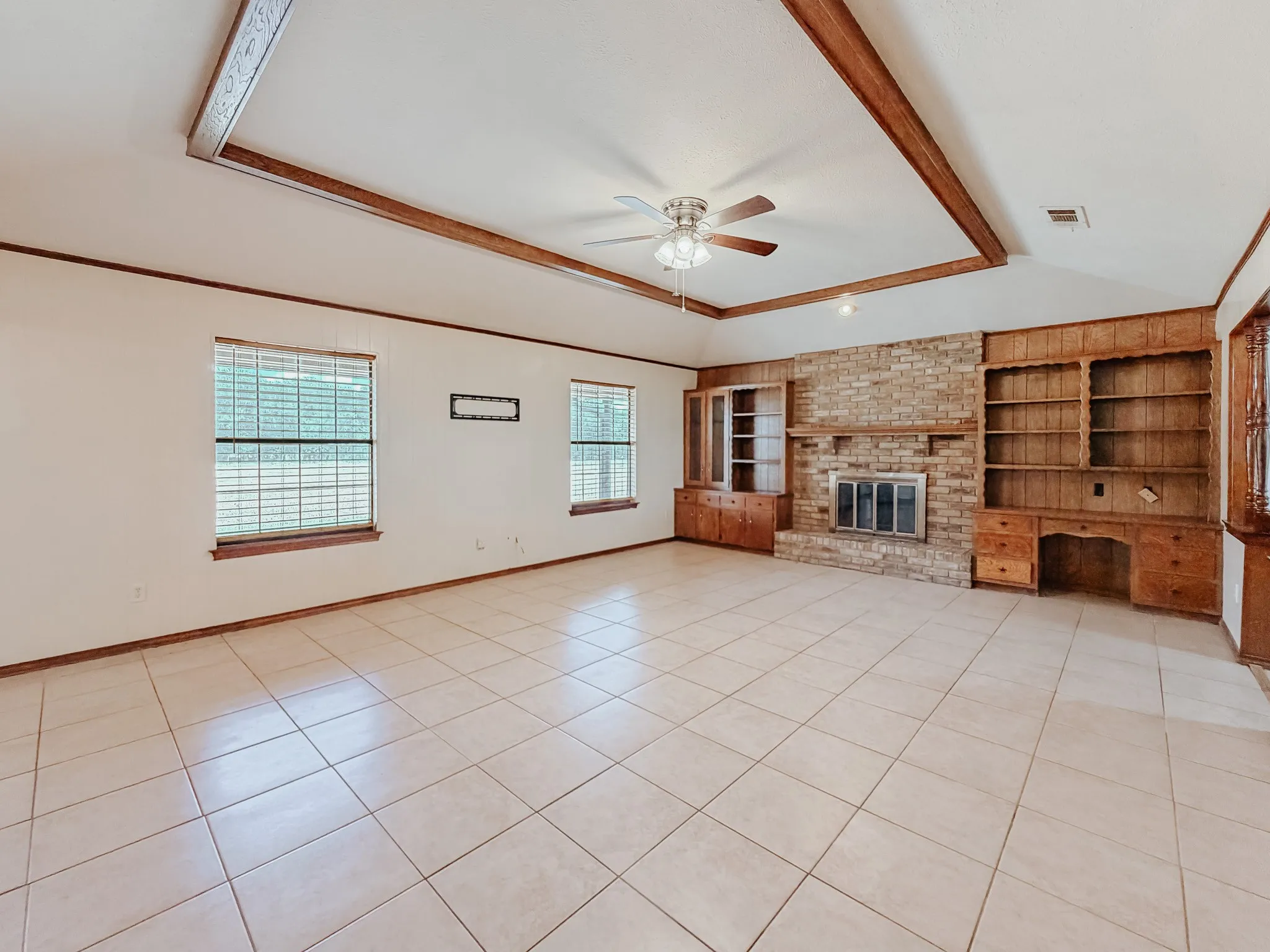 Single Family Residence For Sale in Navarro County , 955 Fm 667, Purdon, Texas 76679, 3 Bedroom, 2 Bathroom, 2 Garage spaces, 1,674 Sqft, built in 1979, mls#21291997, Real Estate Agent in Purdon, Homes For Sale in Navarro county, Homes For Sale in Purdon, Realtor in Purdon Texas, Real Estate Brokerage Independent Realty Texas, Luminita Cordes Realtor
