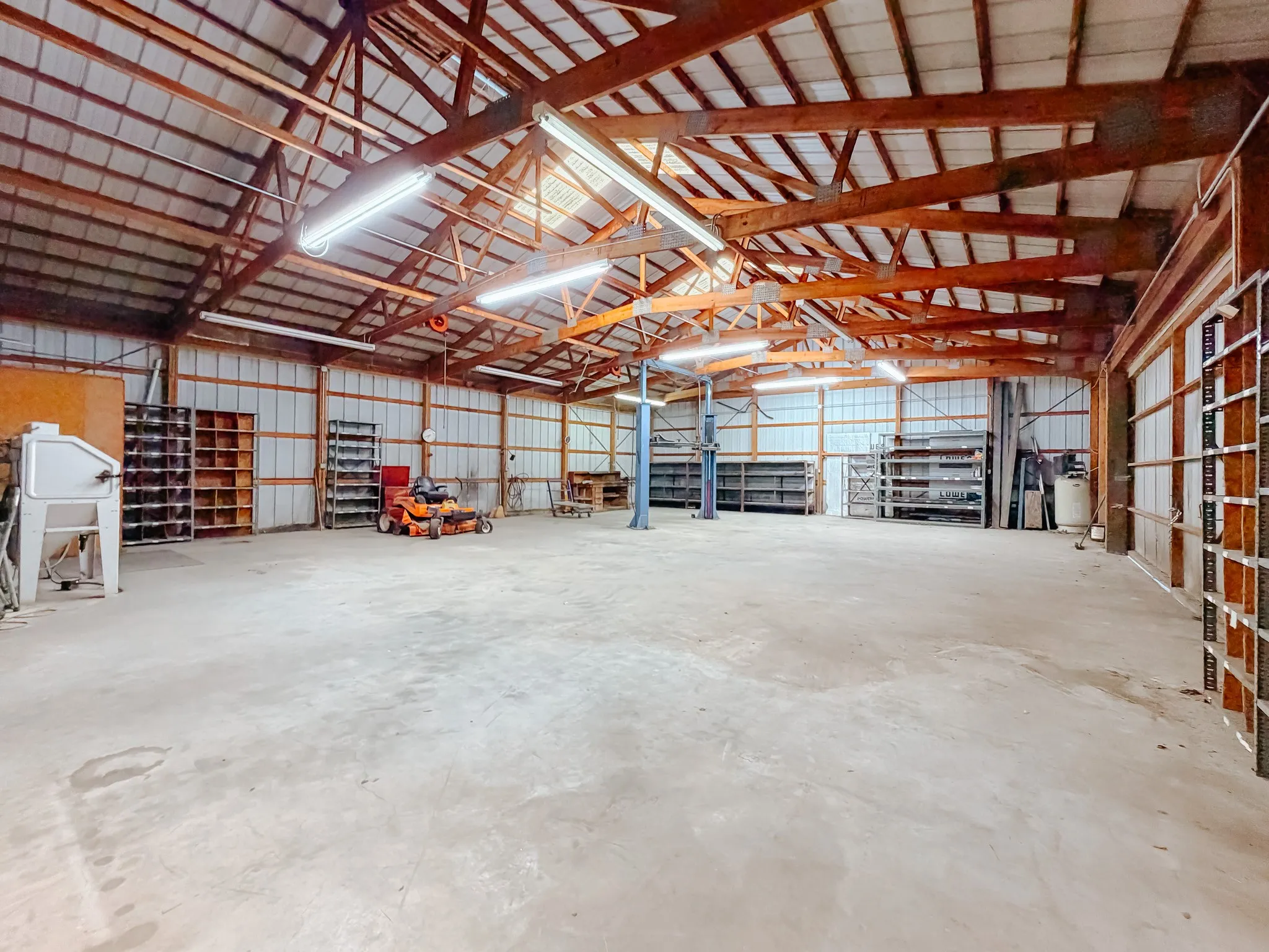 Single Family Residence For Sale in Navarro County , 955 Fm 667, Purdon, Texas 76679, 3 Bedroom, 2 Bathroom, 2 Garage spaces, 1,674 Sqft, built in 1979, mls#21291997, Real Estate Agent in Purdon, Homes For Sale in Navarro county, Homes For Sale in Purdon, Realtor in Purdon Texas, Real Estate Brokerage Independent Realty Texas, Luminita Cordes Realtor