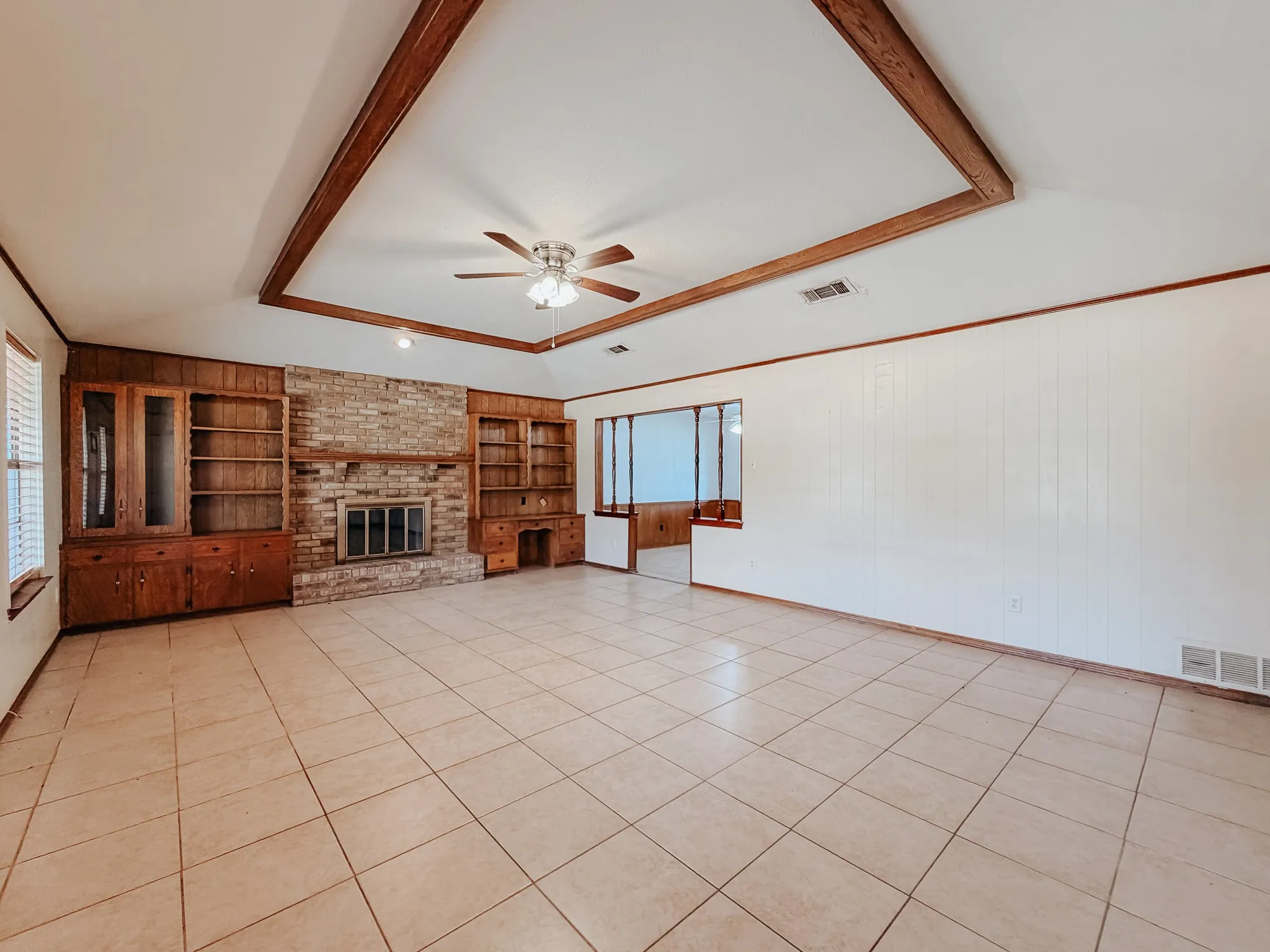 Single Family Residence For Sale in Navarro County , 955 Fm 667, Purdon, Texas 76679, 3 Bedroom, 2 Bathroom, 2 Garage spaces, 1,674 Sqft, built in 1979, mls#21291997, Real Estate Agent in Purdon, Homes For Sale in Navarro county, Homes For Sale in Purdon, Realtor in Purdon Texas, Real Estate Brokerage Independent Realty Texas, Luminita Cordes Realtor