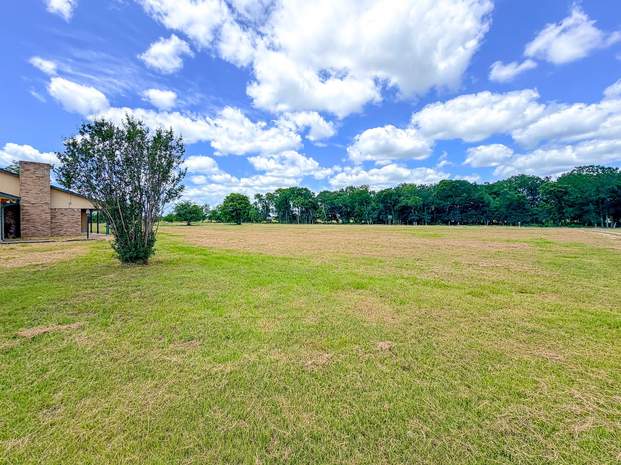 Single Family Residence For Sale in Navarro County , 955 Fm 667, Purdon, Texas 76679, 3 Bedroom, 2 Bathroom, 2 Garage spaces, 1,674 Sqft, built in 1979, mls#21291997, Real Estate Agent in Purdon, Homes For Sale in Navarro county, Homes For Sale in Purdon, Realtor in Purdon Texas, Real Estate Brokerage Independent Realty Texas, Luminita Cordes Realtor