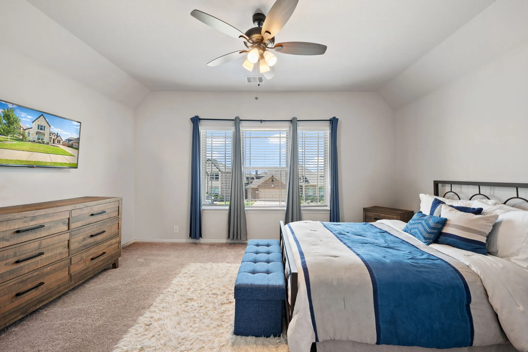 Single Family Residence For Sale in Denton County , 1013 Firecracker Drive, Justin, Texas 76247, 5 Bedroom, 5 Bathroom, 2 Garage spaces, 3,581 Sqft, built in 2023, mls#21292064, Real Estate Agent in Justin, Homes For Sale in Denton county, Homes For Sale in Justin, Realtor in Justin Texas, Real Estate Brokerage Independent Realty Texas, Luminita Cordes Realtor