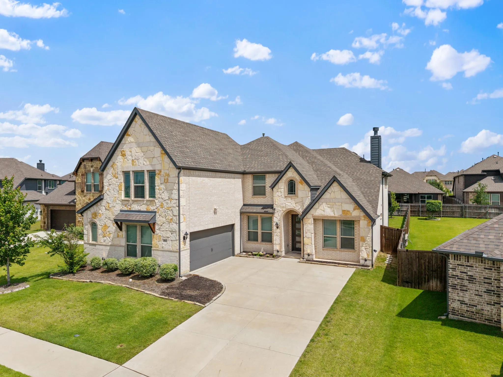 Single Family Residence For Sale in Denton County , 1013 Firecracker Drive, Justin, Texas 76247, 5 Bedroom, 5 Bathroom, 2 Garage spaces, 3,581 Sqft, built in 2023, mls#21292064, Real Estate Agent in Justin, Homes For Sale in Denton county, Homes For Sale in Justin, Realtor in Justin Texas, Real Estate Brokerage Independent Realty Texas, Luminita Cordes Realtor