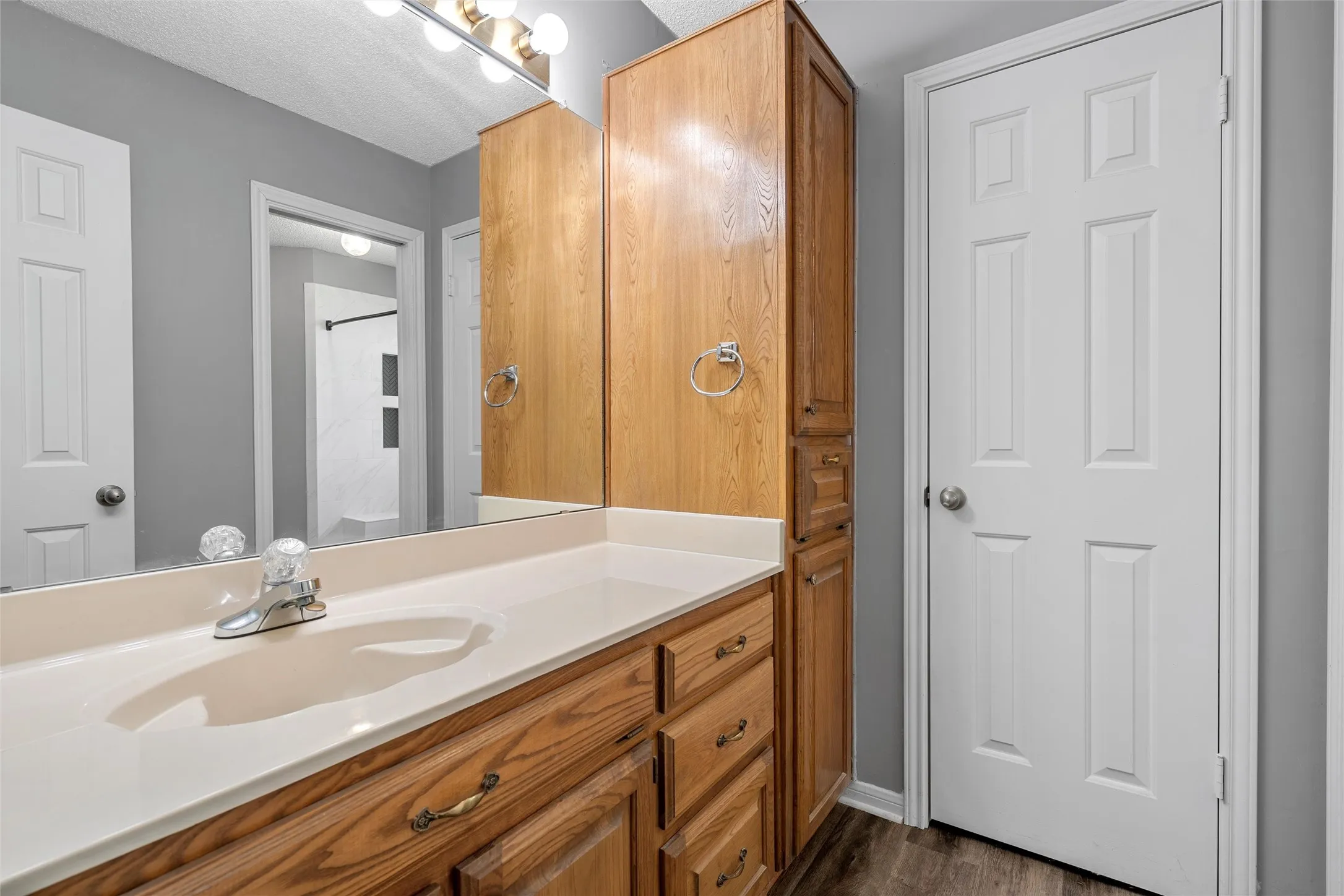 Single Family Residence For Sale in Mc Lennan County , 316 Evergreen Court, Hewitt, Texas 76643, 3 Bedroom, 2 Bathroom, 2 Garage spaces, 1,692 Sqft, built in 1992, mls#21287195, Real Estate Agent in Hewitt, Homes For Sale in Mc Lennan county, Homes For Sale in Hewitt, Realtor in Hewitt Texas, Real Estate Brokerage Independent Realty Texas, Luminita Cordes Realtor
