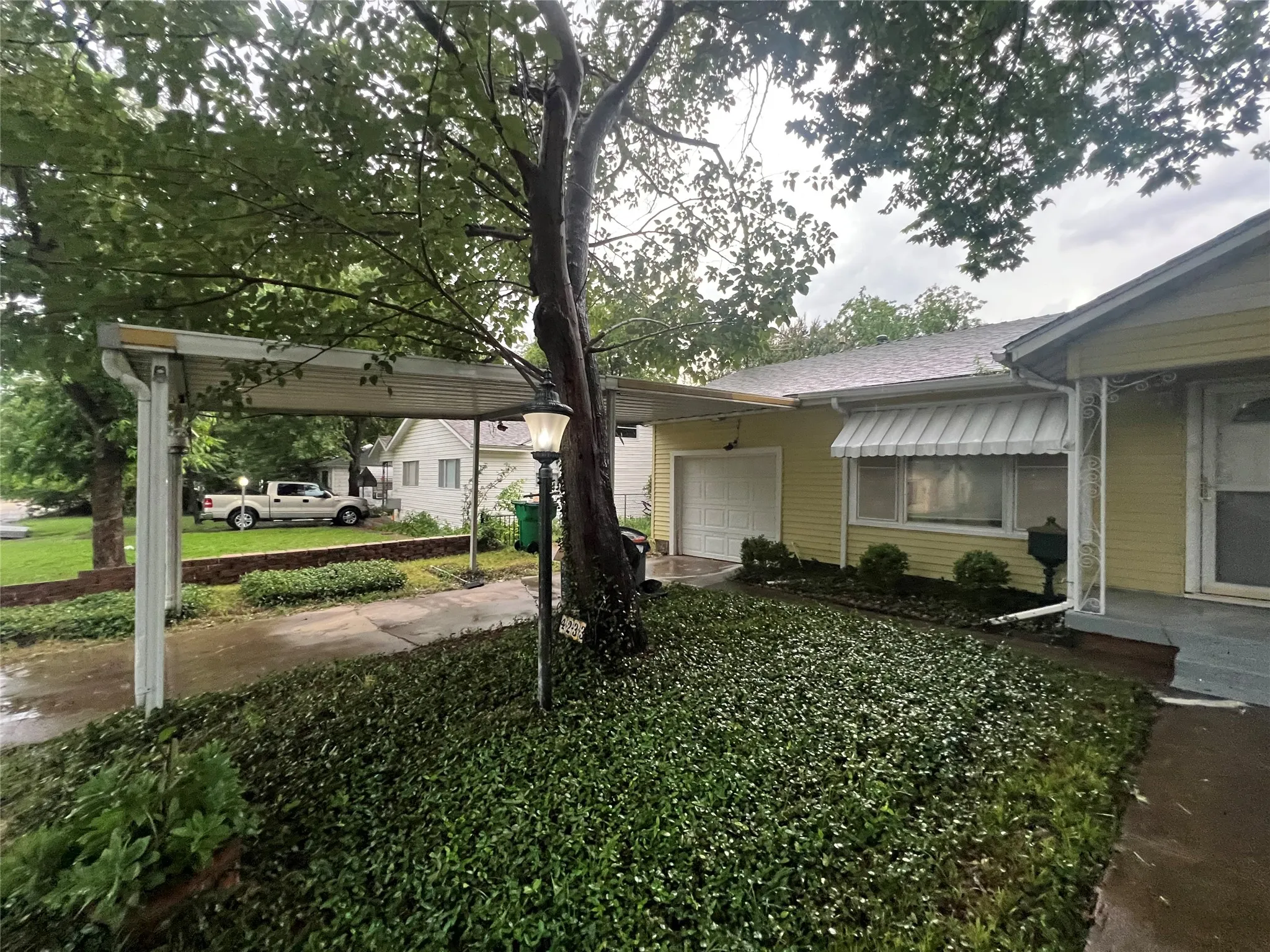 Single Family Residence For Rent in Tarrant County , 4233 Voncille Street, Haltom City, Texas 76117, 3 Bedroom, 1 Bathroom, 1 Garage spaces, 1,085 Sqft, built in 1953, mls#21289732, Real Estate Agent in Haltom City, Homes For Rent in Tarrant county, Homes For Rent in Haltom City, Realtor in Haltom City Texas, Real Estate Brokerage Independent Realty Texas, Luminita Cordes Realtor