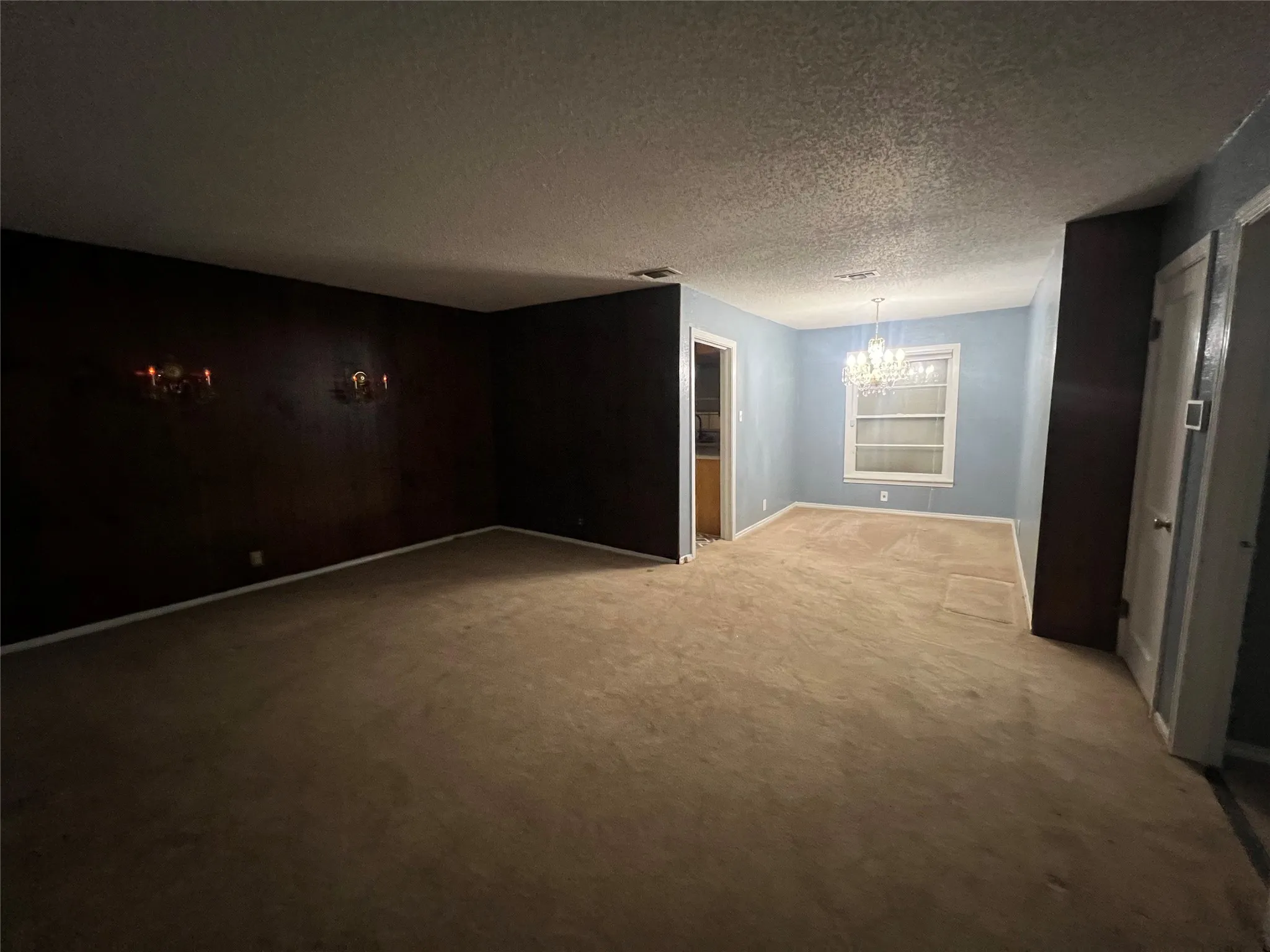 Single Family Residence For Rent in Tarrant County , 4233 Voncille Street, Haltom City, Texas 76117, 3 Bedroom, 1 Bathroom, 1 Garage spaces, 1,085 Sqft, built in 1953, mls#21289732, Real Estate Agent in Haltom City, Homes For Rent in Tarrant county, Homes For Rent in Haltom City, Realtor in Haltom City Texas, Real Estate Brokerage Independent Realty Texas, Luminita Cordes Realtor