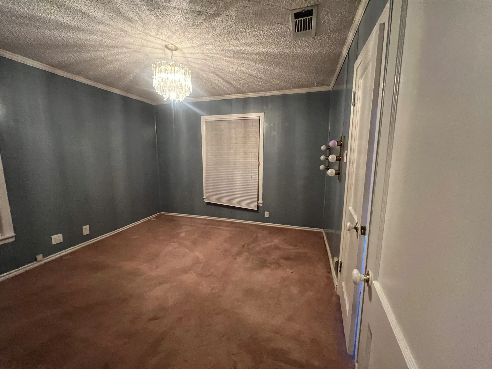 Single Family Residence For Rent in Tarrant County , 4233 Voncille Street, Haltom City, Texas 76117, 3 Bedroom, 1 Bathroom, 1 Garage spaces, 1,085 Sqft, built in 1953, mls#21289732, Real Estate Agent in Haltom City, Homes For Rent in Tarrant county, Homes For Rent in Haltom City, Realtor in Haltom City Texas, Real Estate Brokerage Independent Realty Texas, Luminita Cordes Realtor