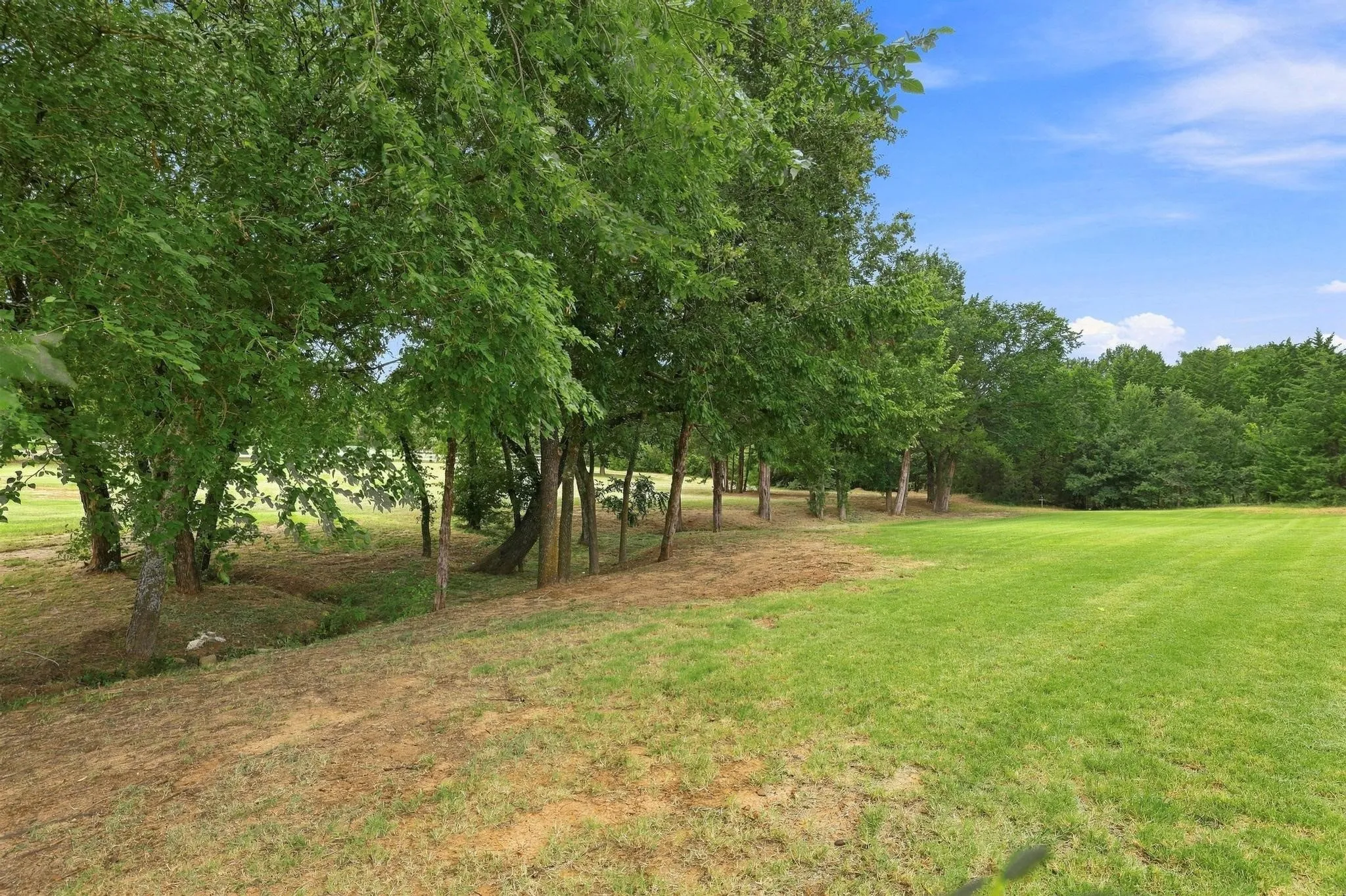 Single Family Residence For Sale in Grayson County , 30003 N State Hwy 289, Pottsboro, Texas 75076, 3 Bedroom, 2 Bathroom, Garage spaces, 1,856 Sqft, built in 1992, mls#21292158, Real Estate Agent in Pottsboro, Homes For Sale in Grayson county, Homes For Sale in Pottsboro, Realtor in Pottsboro Texas, Real Estate Brokerage Independent Realty Texas, Luminita Cordes Realtor