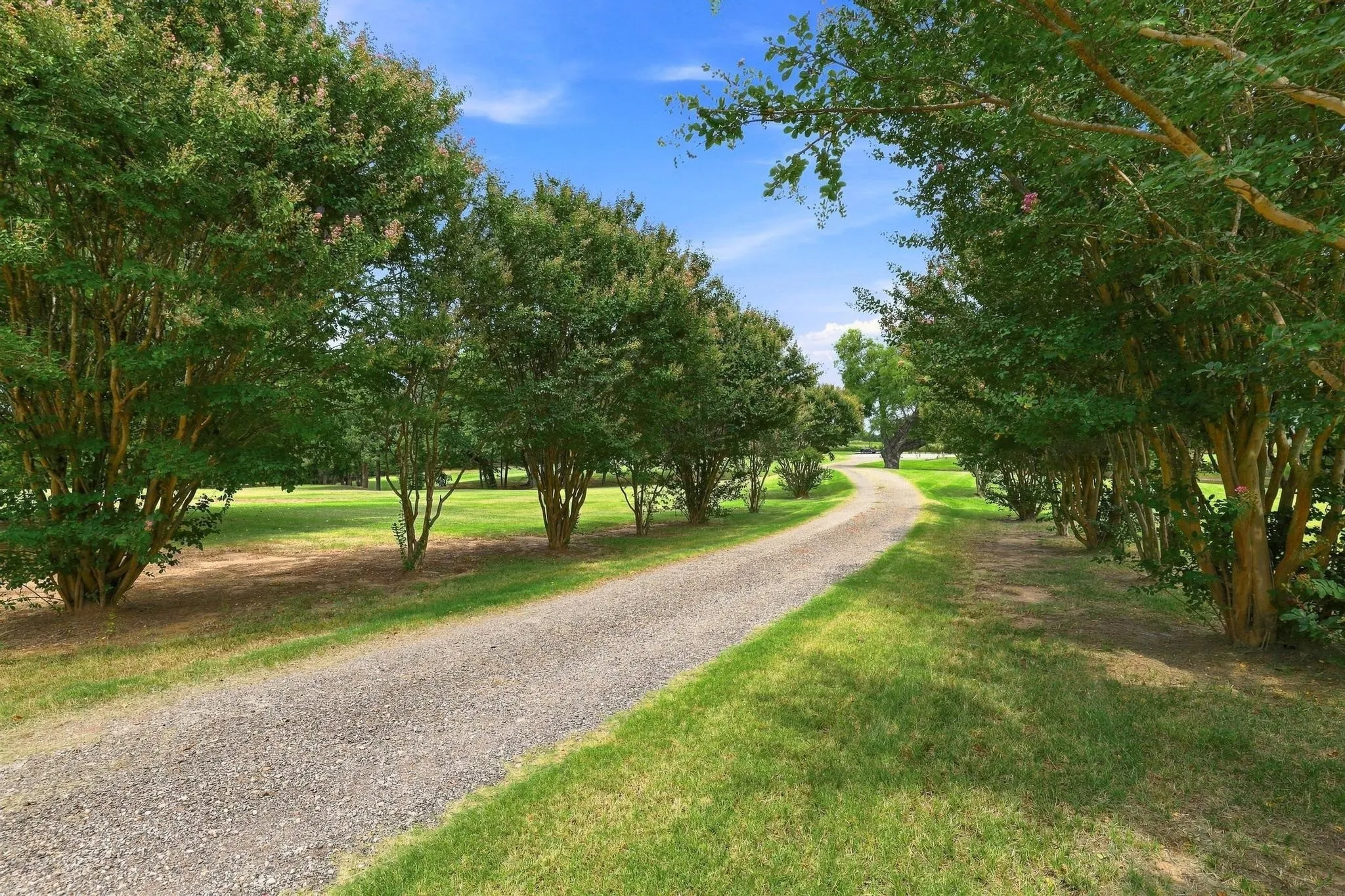 Single Family Residence For Sale in Grayson County , 30003 N State Hwy 289, Pottsboro, Texas 75076, 3 Bedroom, 2 Bathroom, Garage spaces, 1,856 Sqft, built in 1992, mls#21292158, Real Estate Agent in Pottsboro, Homes For Sale in Grayson county, Homes For Sale in Pottsboro, Realtor in Pottsboro Texas, Real Estate Brokerage Independent Realty Texas, Luminita Cordes Realtor