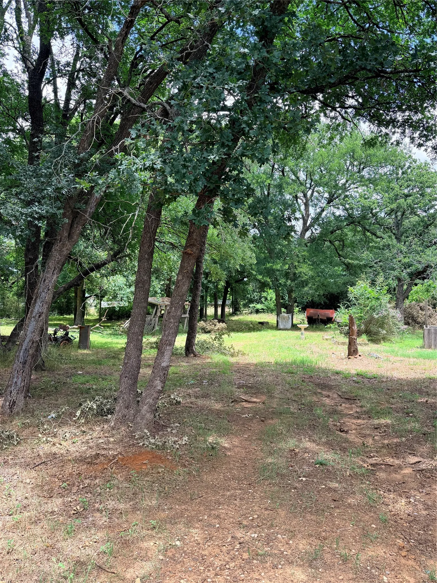 Single Family Residence For Sale in Johnson County , 2429 County Road 427a, Cleburne, Texas 76031, 3 Bedroom, 1 Bathroom, Garage spaces, 1,936 Sqft, built in 1975, mls#21292167, Real Estate Agent in Cleburne, Homes For Sale in Johnson county, Homes For Sale in Cleburne, Realtor in Cleburne Texas, Real Estate Brokerage Independent Realty Texas, Luminita Cordes Realtor