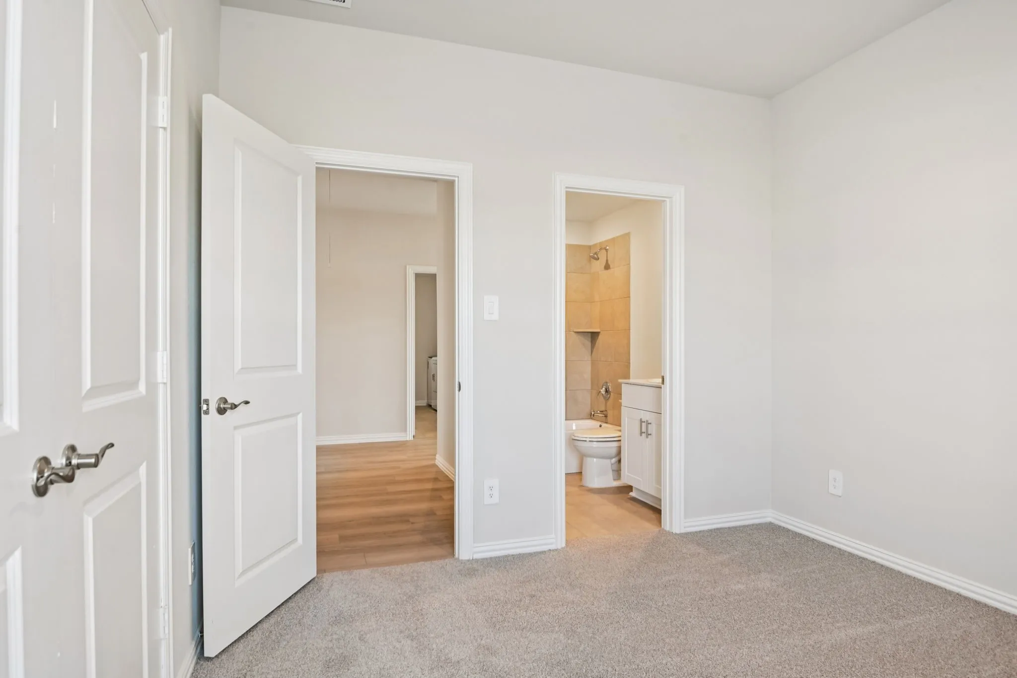 Photo is not of the actual home, but is an inspirational photo of builder’s model home and may depict options, furnishings, and/or decorator features that are not included.