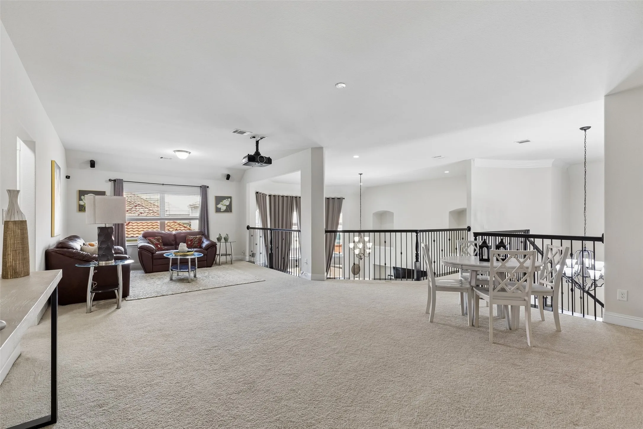 Single Family Residence For Sale in Collin County , 13430 Sellaronda Way, Frisco, Texas 75035, 5 Bedroom, 5 Bathroom, 3 Garage spaces, 5,132 Sqft, built in 2016, mls#21282649, Real Estate Agent in Frisco, Homes For Sale in Collin county, Homes For Sale in Frisco, Realtor in Frisco Texas, Real Estate Brokerage Independent Realty Texas, Luminita Cordes Realtor