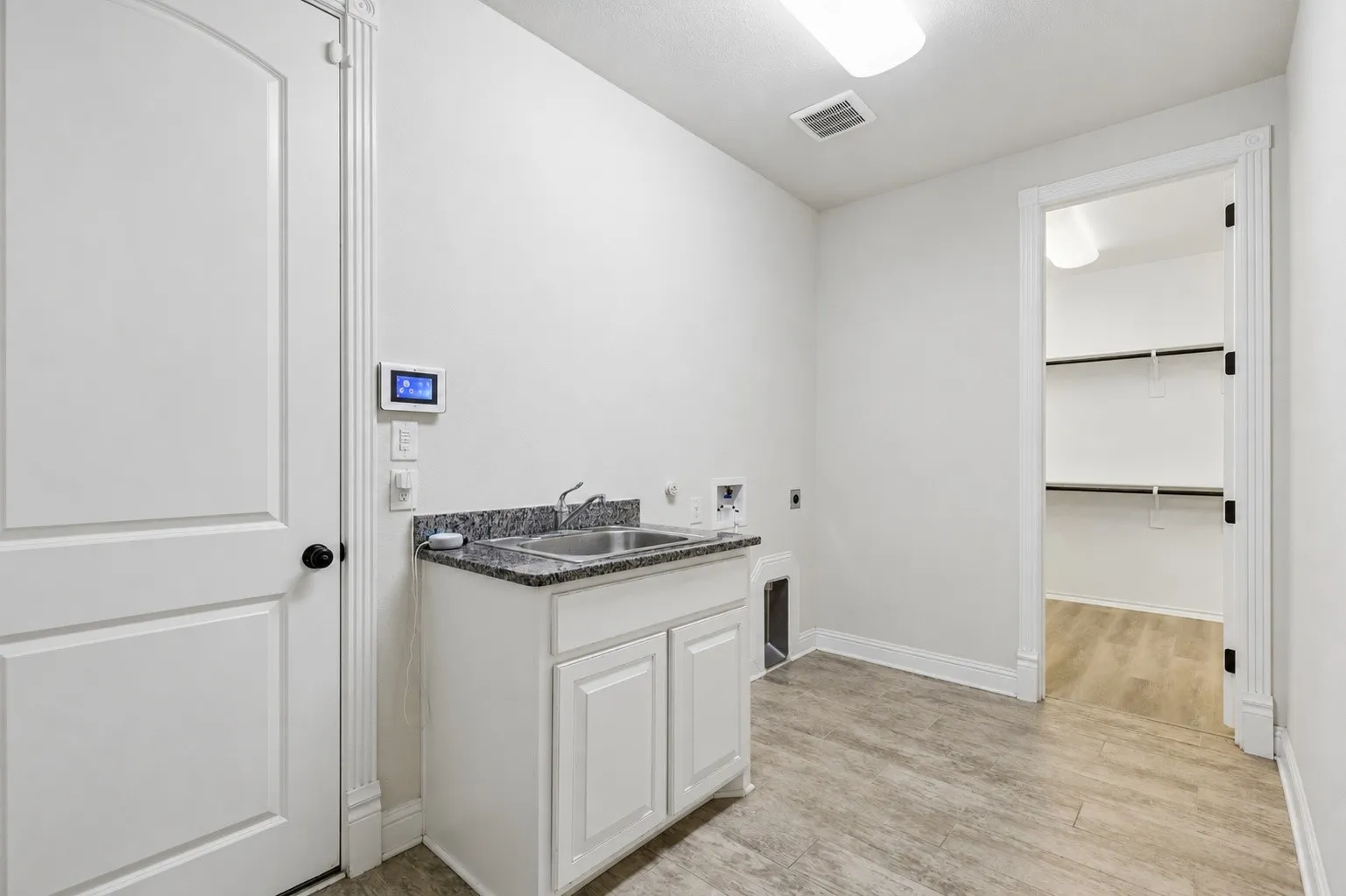 Single Family Residence For Sale in Collin County , 13430 Sellaronda Way, Frisco, Texas 75035, 5 Bedroom, 5 Bathroom, 3 Garage spaces, 5,132 Sqft, built in 2016, mls#21282649, Real Estate Agent in Frisco, Homes For Sale in Collin county, Homes For Sale in Frisco, Realtor in Frisco Texas, Real Estate Brokerage Independent Realty Texas, Luminita Cordes Realtor