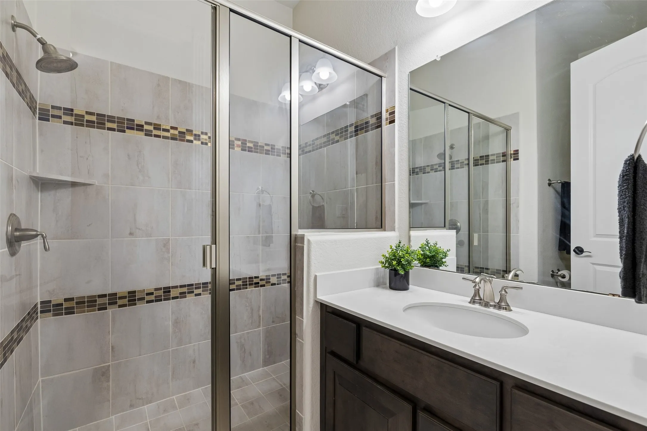 Single Family Residence For Sale in Collin County , 13430 Sellaronda Way, Frisco, Texas 75035, 5 Bedroom, 5 Bathroom, 3 Garage spaces, 5,132 Sqft, built in 2016, mls#21282649, Real Estate Agent in Frisco, Homes For Sale in Collin county, Homes For Sale in Frisco, Realtor in Frisco Texas, Real Estate Brokerage Independent Realty Texas, Luminita Cordes Realtor