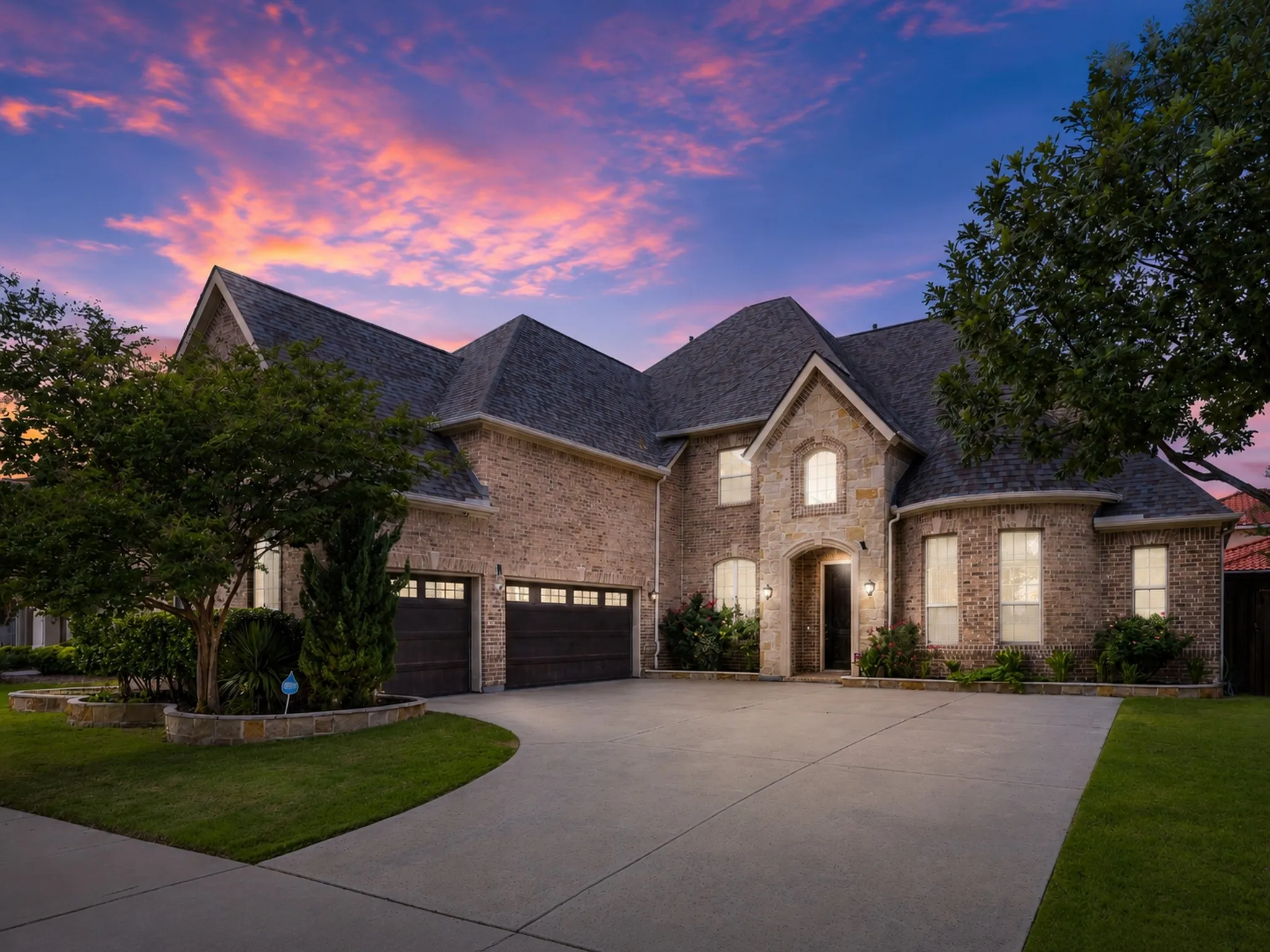 Single Family Residence For Sale in Collin County , 13430 Sellaronda Way, Frisco, Texas 75035, 5 Bedroom, 5 Bathroom, 3 Garage spaces, 5,132 Sqft, built in 2016, mls#21282649, Real Estate Agent in Frisco, Homes For Sale in Collin county, Homes For Sale in Frisco, Realtor in Frisco Texas, Real Estate Brokerage Independent Realty Texas, Luminita Cordes Realtor