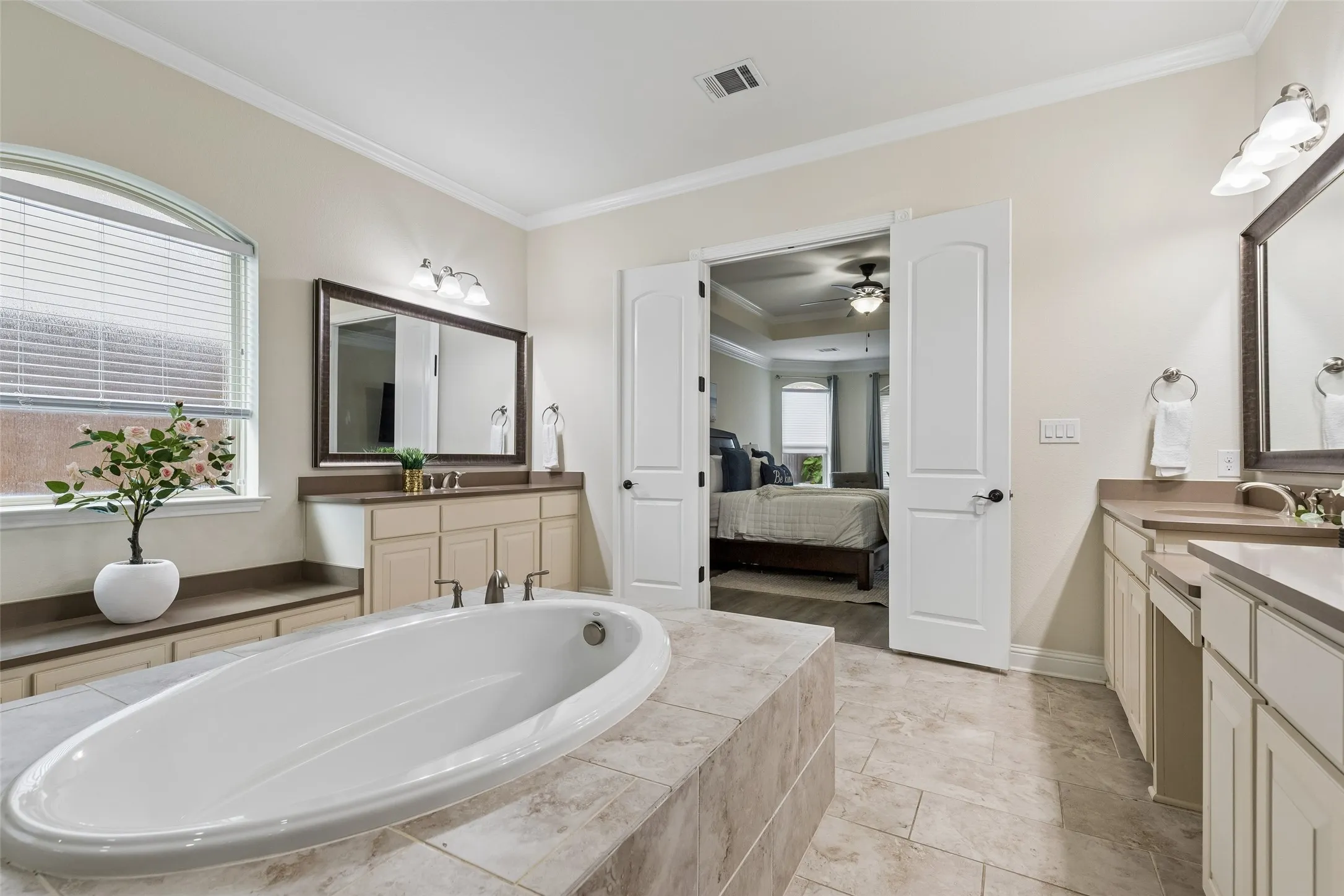 Single Family Residence For Sale in Collin County , 13430 Sellaronda Way, Frisco, Texas 75035, 5 Bedroom, 5 Bathroom, 3 Garage spaces, 5,132 Sqft, built in 2016, mls#21282649, Real Estate Agent in Frisco, Homes For Sale in Collin county, Homes For Sale in Frisco, Realtor in Frisco Texas, Real Estate Brokerage Independent Realty Texas, Luminita Cordes Realtor
