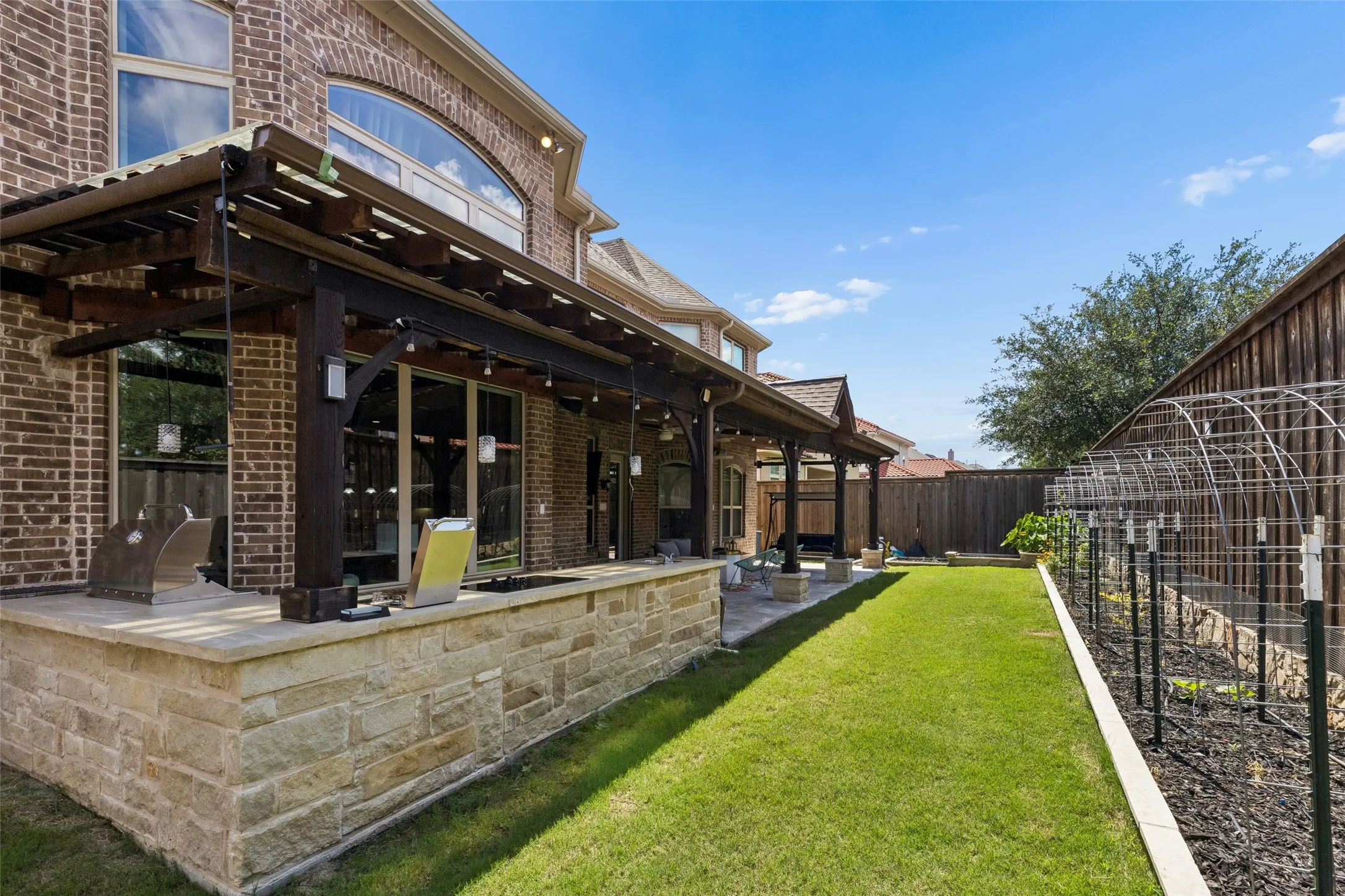 Single Family Residence For Sale in Collin County , 13430 Sellaronda Way, Frisco, Texas 75035, 5 Bedroom, 5 Bathroom, 3 Garage spaces, 5,132 Sqft, built in 2016, mls#21282649, Real Estate Agent in Frisco, Homes For Sale in Collin county, Homes For Sale in Frisco, Realtor in Frisco Texas, Real Estate Brokerage Independent Realty Texas, Luminita Cordes Realtor