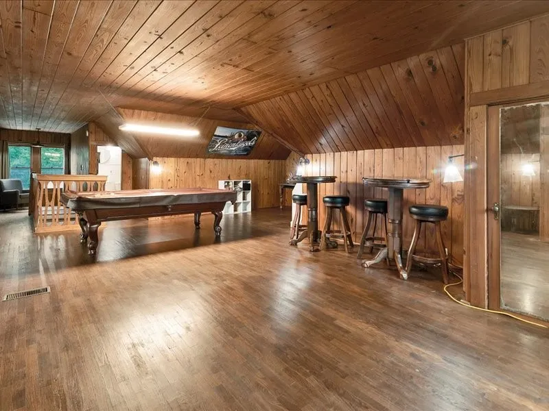 Upstairs Bedroom Area