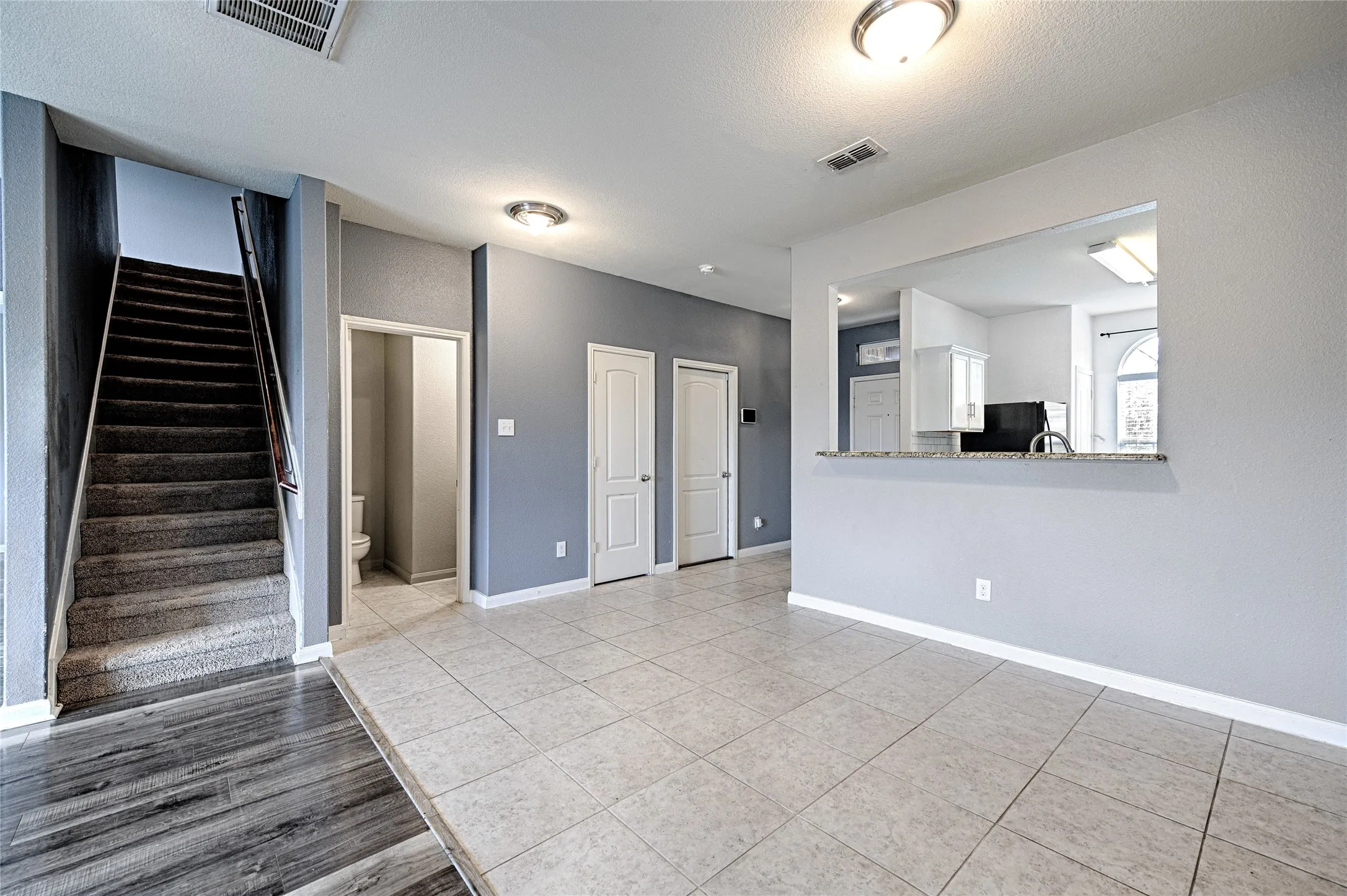 Single Family Residence For Sale in Kaufman County , 4200 Elderberry Street, Forney, Texas 75126, 5 Bedroom, 3 Bathroom, 2 Garage spaces, 2,724 Sqft, built in 2016, mls#21287542, Real Estate Agent in Forney, Homes For Sale in Kaufman county, Homes For Sale in Forney, Realtor in Forney Texas, Real Estate Brokerage Independent Realty Texas, Luminita Cordes Realtor