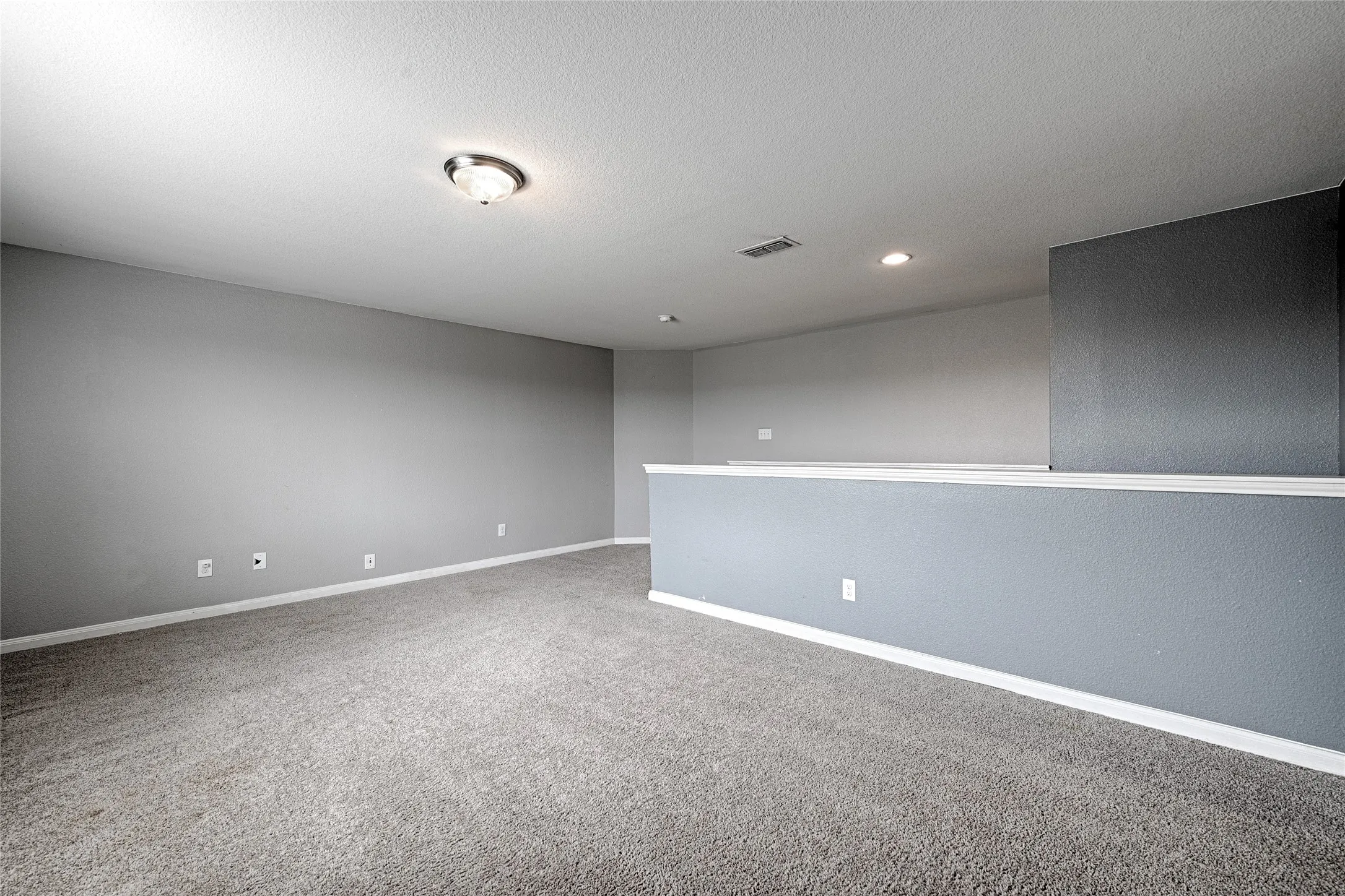 Single Family Residence For Sale in Kaufman County , 4200 Elderberry Street, Forney, Texas 75126, 5 Bedroom, 3 Bathroom, 2 Garage spaces, 2,724 Sqft, built in 2016, mls#21287542, Real Estate Agent in Forney, Homes For Sale in Kaufman county, Homes For Sale in Forney, Realtor in Forney Texas, Real Estate Brokerage Independent Realty Texas, Luminita Cordes Realtor