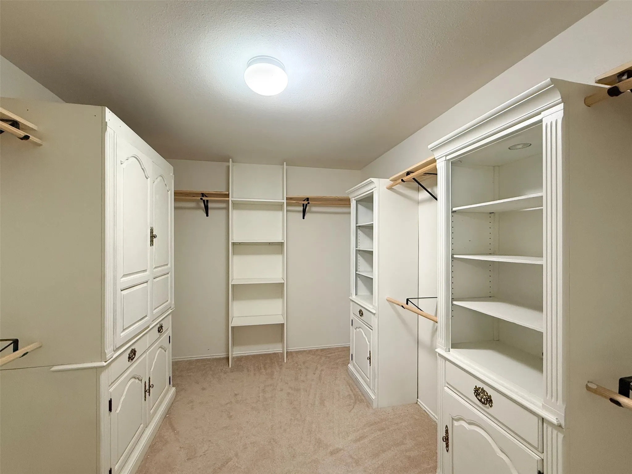 Single Family Residence For Sale in Denton County , 1578 Crown View Drive, Little Elm, Texas 75068, 3 Bedroom, 3 Bathroom, 2 Garage spaces, 2,338 Sqft, built in 2000, mls#21291266, Real Estate Agent in Little Elm, Homes For Sale in Denton county, Homes For Sale in Little Elm, Realtor in Little Elm Texas, Real Estate Brokerage Independent Realty Texas, Luminita Cordes Realtor