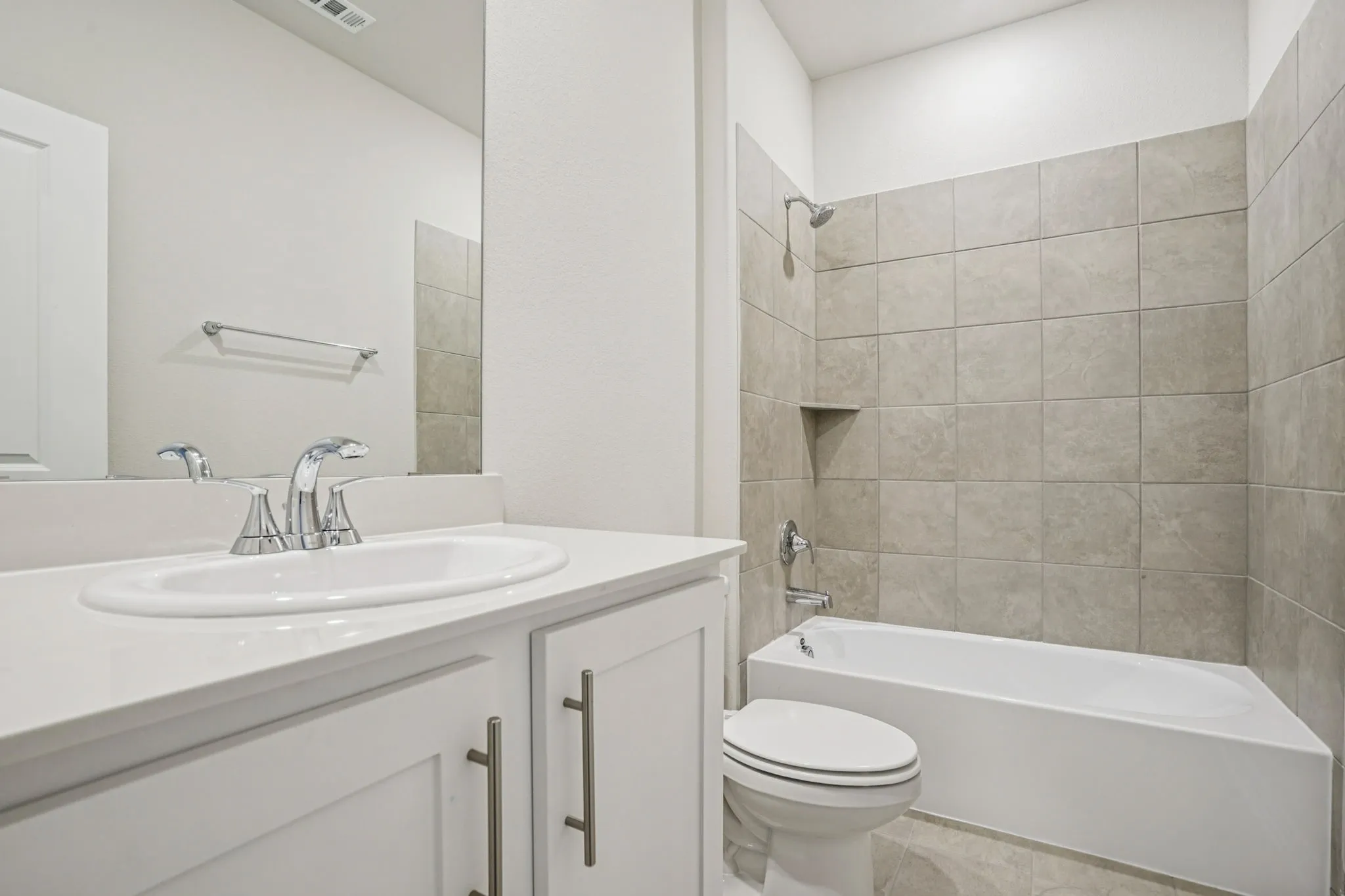 Photo is not of the actual home, but is an inspirational photo of builder’s model home and may depict options, furnishings, and/or decorator features that are not included.
