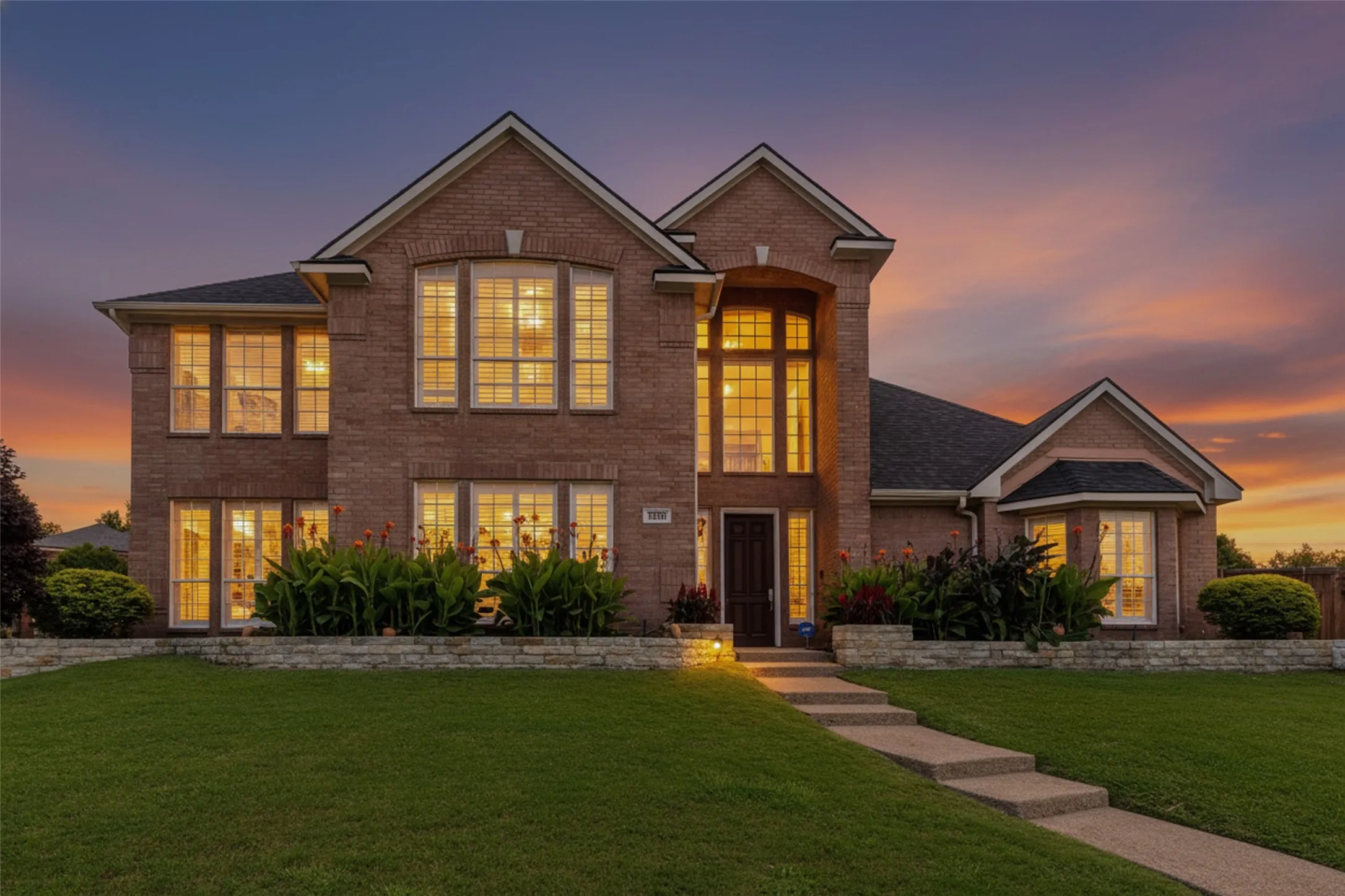 Single Family Residence For Sale in Collin County , 2700 Sunset Circle, Plano, Texas 75093, 4 Bedroom, 3 Bathroom, 3 Garage spaces, 3,759 Sqft, built in 1993, mls#21291663, Real Estate Agent in Plano, Homes For Sale in Collin county, Homes For Sale in Plano, Realtor in Plano Texas, Real Estate Brokerage Independent Realty Texas, Luminita Cordes Realtor
