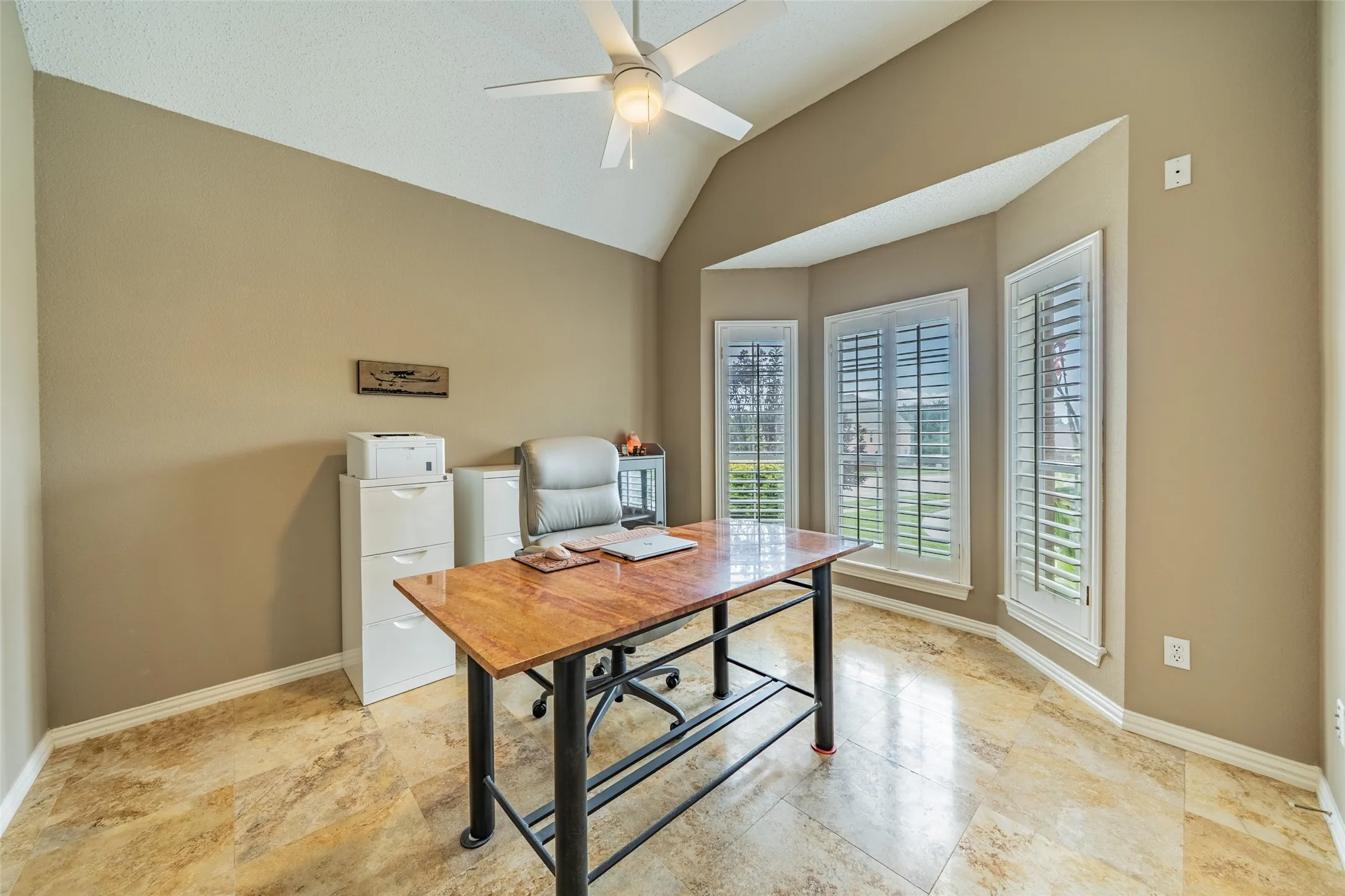 Single Family Residence For Sale in Collin County , 2700 Sunset Circle, Plano, Texas 75093, 4 Bedroom, 3 Bathroom, 3 Garage spaces, 3,759 Sqft, built in 1993, mls#21291663, Real Estate Agent in Plano, Homes For Sale in Collin county, Homes For Sale in Plano, Realtor in Plano Texas, Real Estate Brokerage Independent Realty Texas, Luminita Cordes Realtor