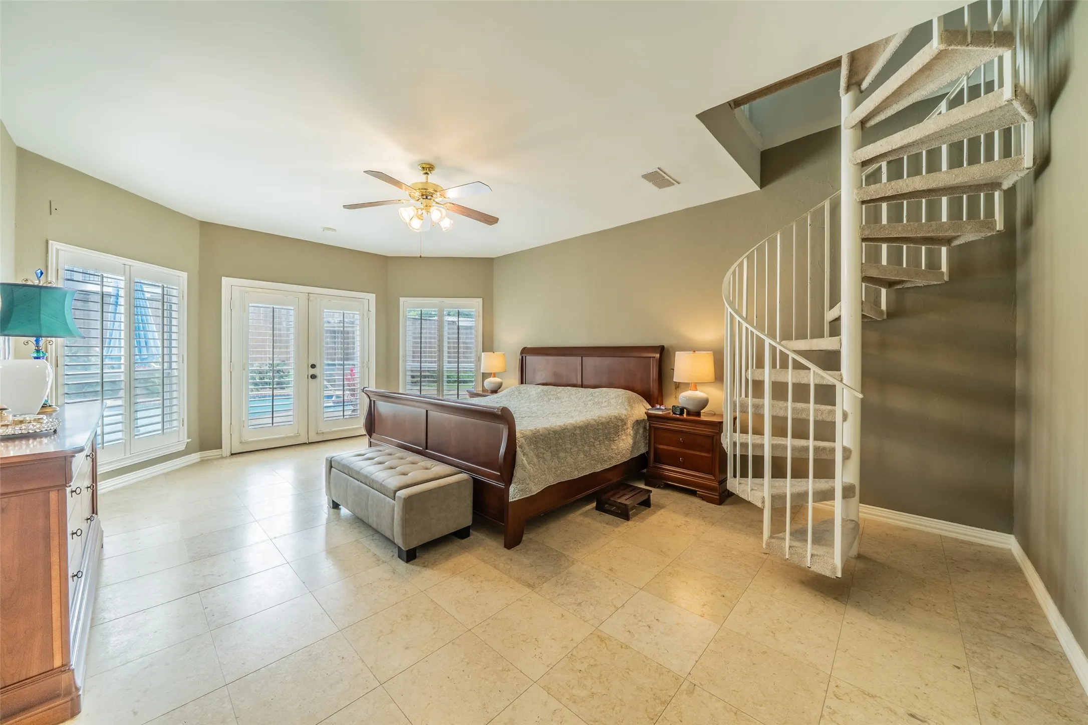 Single Family Residence For Sale in Collin County , 2700 Sunset Circle, Plano, Texas 75093, 4 Bedroom, 3 Bathroom, 3 Garage spaces, 3,759 Sqft, built in 1993, mls#21291663, Real Estate Agent in Plano, Homes For Sale in Collin county, Homes For Sale in Plano, Realtor in Plano Texas, Real Estate Brokerage Independent Realty Texas, Luminita Cordes Realtor