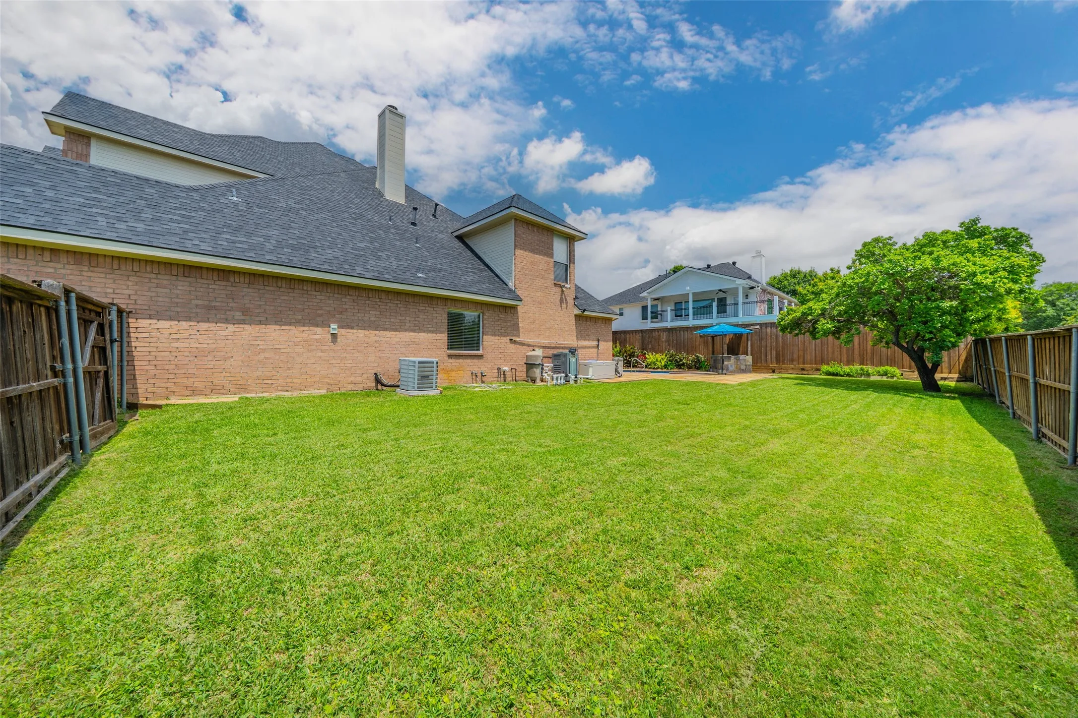 Single Family Residence For Sale in Collin County , 2700 Sunset Circle, Plano, Texas 75093, 4 Bedroom, 3 Bathroom, 3 Garage spaces, 3,759 Sqft, built in 1993, mls#21291663, Real Estate Agent in Plano, Homes For Sale in Collin county, Homes For Sale in Plano, Realtor in Plano Texas, Real Estate Brokerage Independent Realty Texas, Luminita Cordes Realtor
