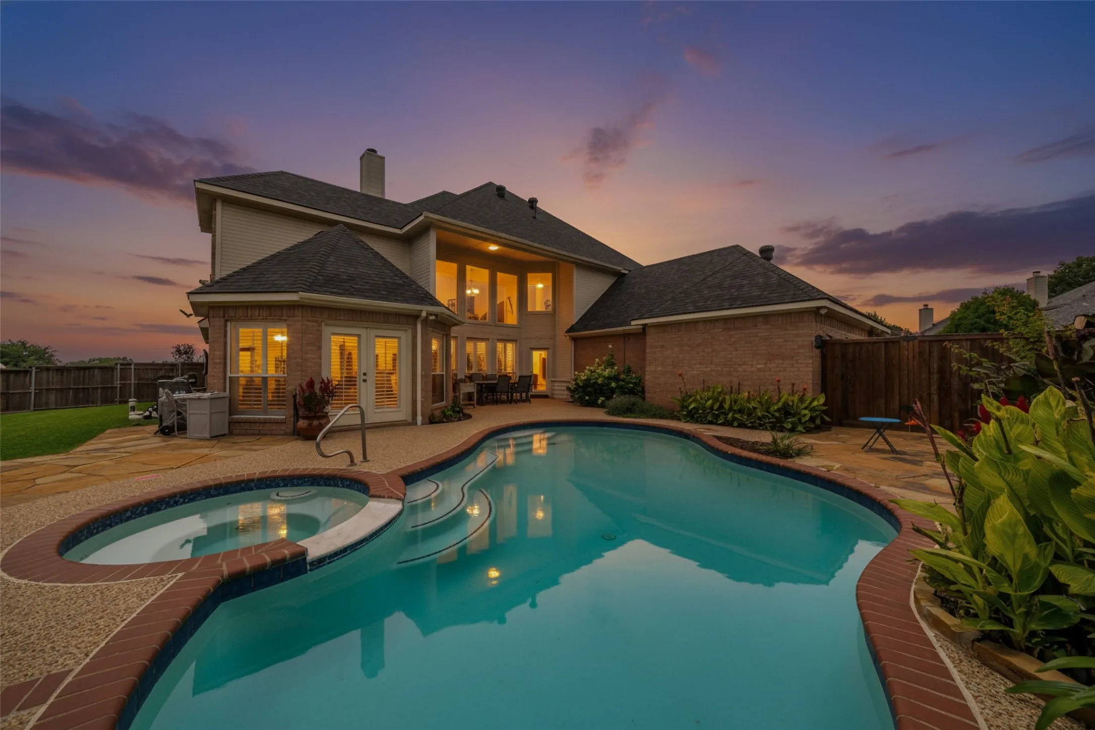 Single Family Residence For Sale in Collin County , 2700 Sunset Circle, Plano, Texas 75093, 4 Bedroom, 3 Bathroom, 3 Garage spaces, 3,759 Sqft, built in 1993, mls#21291663, Real Estate Agent in Plano, Homes For Sale in Collin county, Homes For Sale in Plano, Realtor in Plano Texas, Real Estate Brokerage Independent Realty Texas, Luminita Cordes Realtor