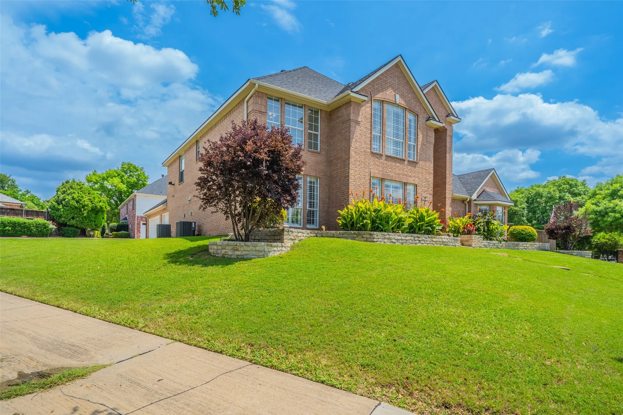 Single Family Residence For Sale in Collin County , 2700 Sunset Circle, Plano, Texas 75093, 4 Bedroom, 3 Bathroom, 3 Garage spaces, 3,759 Sqft, built in 1993, mls#21291663, Real Estate Agent in Plano, Homes For Sale in Collin county, Homes For Sale in Plano, Realtor in Plano Texas, Real Estate Brokerage Independent Realty Texas, Luminita Cordes Realtor