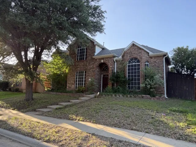 Single Family Residence For Sale in Denton County , 1409 Mayflower Lane, Lewisville, Texas 75077, 4 Bedroom, 3 Bathroom, 2 Garage spaces, 2,525 Sqft, built in 1994, mls#21284605, Real Estate Agent in Lewisville, Homes For Sale in Denton county, Homes For Sale in Lewisville, Realtor in Lewisville Texas, Real Estate Brokerage Independent Realty Texas, Luminita Cordes Realtor