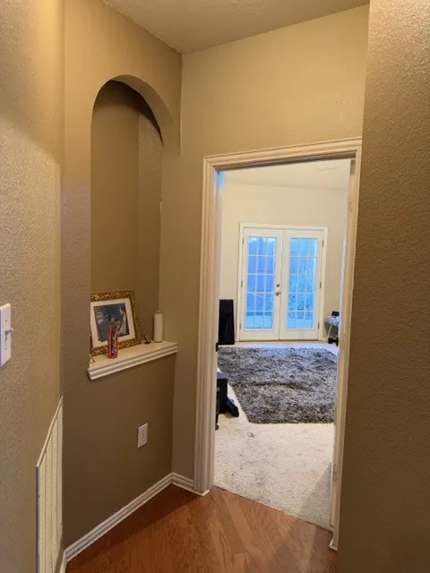 Single Family Residence For Sale in Denton County , 1409 Mayflower Lane, Lewisville, Texas 75077, 4 Bedroom, 3 Bathroom, 2 Garage spaces, 2,525 Sqft, built in 1994, mls#21284605, Real Estate Agent in Lewisville, Homes For Sale in Denton county, Homes For Sale in Lewisville, Realtor in Lewisville Texas, Real Estate Brokerage Independent Realty Texas, Luminita Cordes Realtor