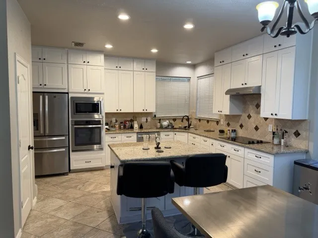 Single Family Residence For Sale in Denton County , 1409 Mayflower Lane, Lewisville, Texas 75077, 4 Bedroom, 3 Bathroom, 2 Garage spaces, 2,525 Sqft, built in 1994, mls#21284605, Real Estate Agent in Lewisville, Homes For Sale in Denton county, Homes For Sale in Lewisville, Realtor in Lewisville Texas, Real Estate Brokerage Independent Realty Texas, Luminita Cordes Realtor