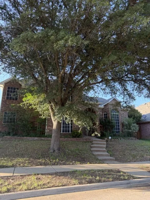 Single Family Residence For Sale in Denton County , 1409 Mayflower Lane, Lewisville, Texas 75077, 4 Bedroom, 3 Bathroom, 2 Garage spaces, 2,525 Sqft, built in 1994, mls#21284605, Real Estate Agent in Lewisville, Homes For Sale in Denton county, Homes For Sale in Lewisville, Realtor in Lewisville Texas, Real Estate Brokerage Independent Realty Texas, Luminita Cordes Realtor