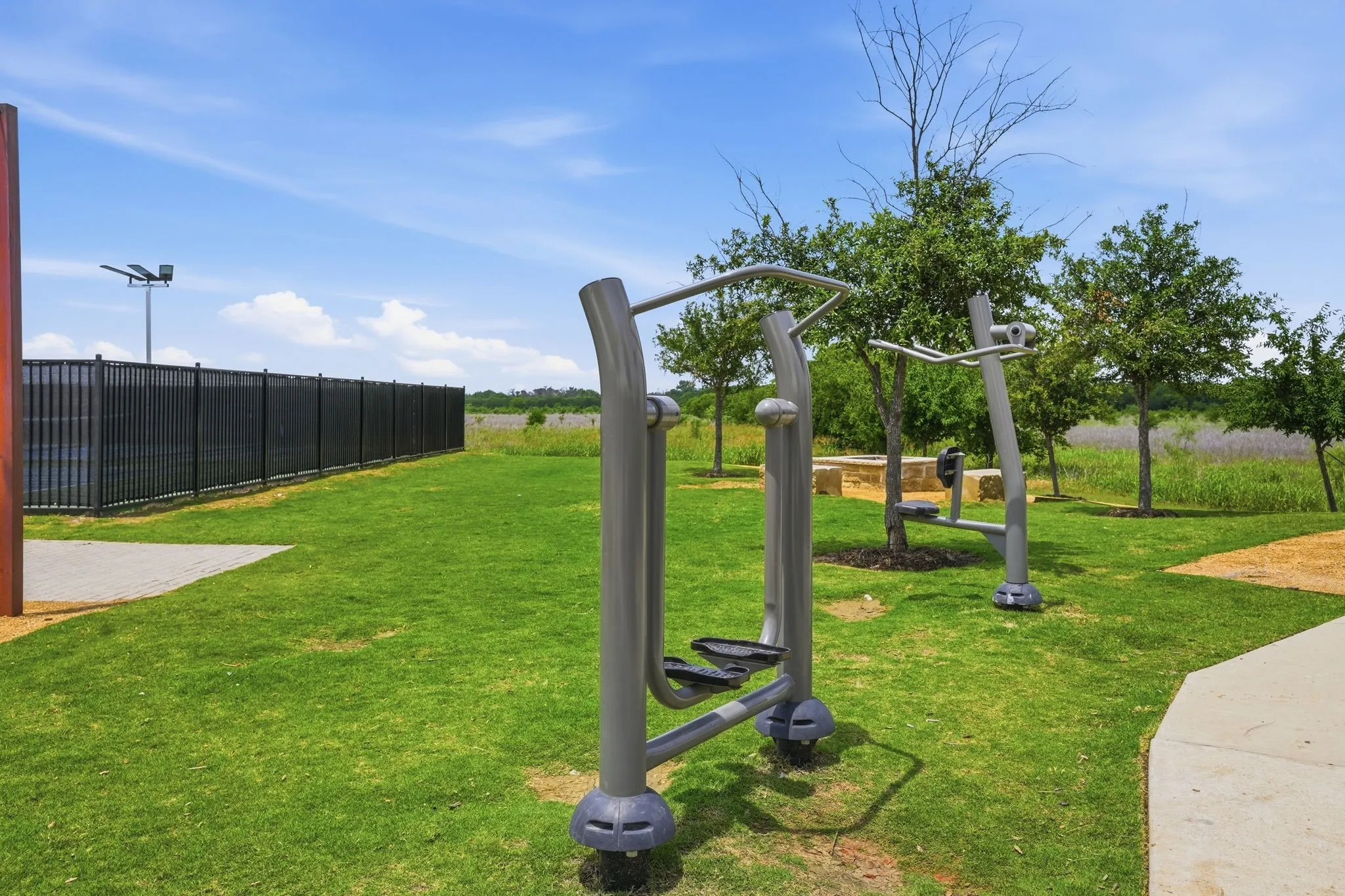 Single Family Residence For Sale in Denton County , 1013 Vernon Drive, Aubrey, Texas 76227, 3 Bedroom, 2 Bathroom, 2 Garage spaces, 1,412 Sqft, built in 2022, mls#21288585, Real Estate Agent in Aubrey, Homes For Sale in Denton county, Homes For Sale in Aubrey, Realtor in Aubrey Texas, Real Estate Brokerage Independent Realty Texas, Luminita Cordes Realtor