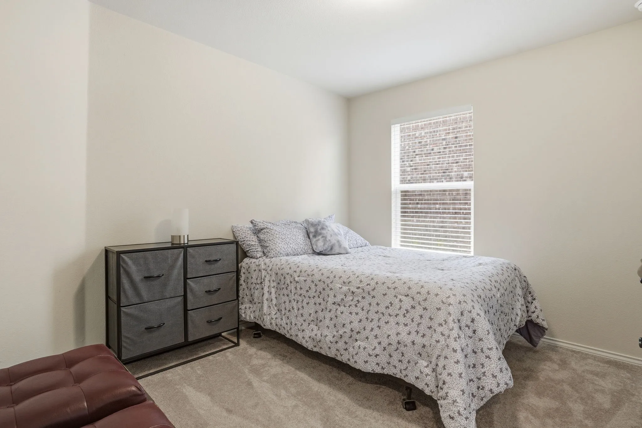 Single Family Residence For Sale in Denton County , 1013 Vernon Drive, Aubrey, Texas 76227, 3 Bedroom, 2 Bathroom, 2 Garage spaces, 1,412 Sqft, built in 2022, mls#21288585, Real Estate Agent in Aubrey, Homes For Sale in Denton county, Homes For Sale in Aubrey, Realtor in Aubrey Texas, Real Estate Brokerage Independent Realty Texas, Luminita Cordes Realtor