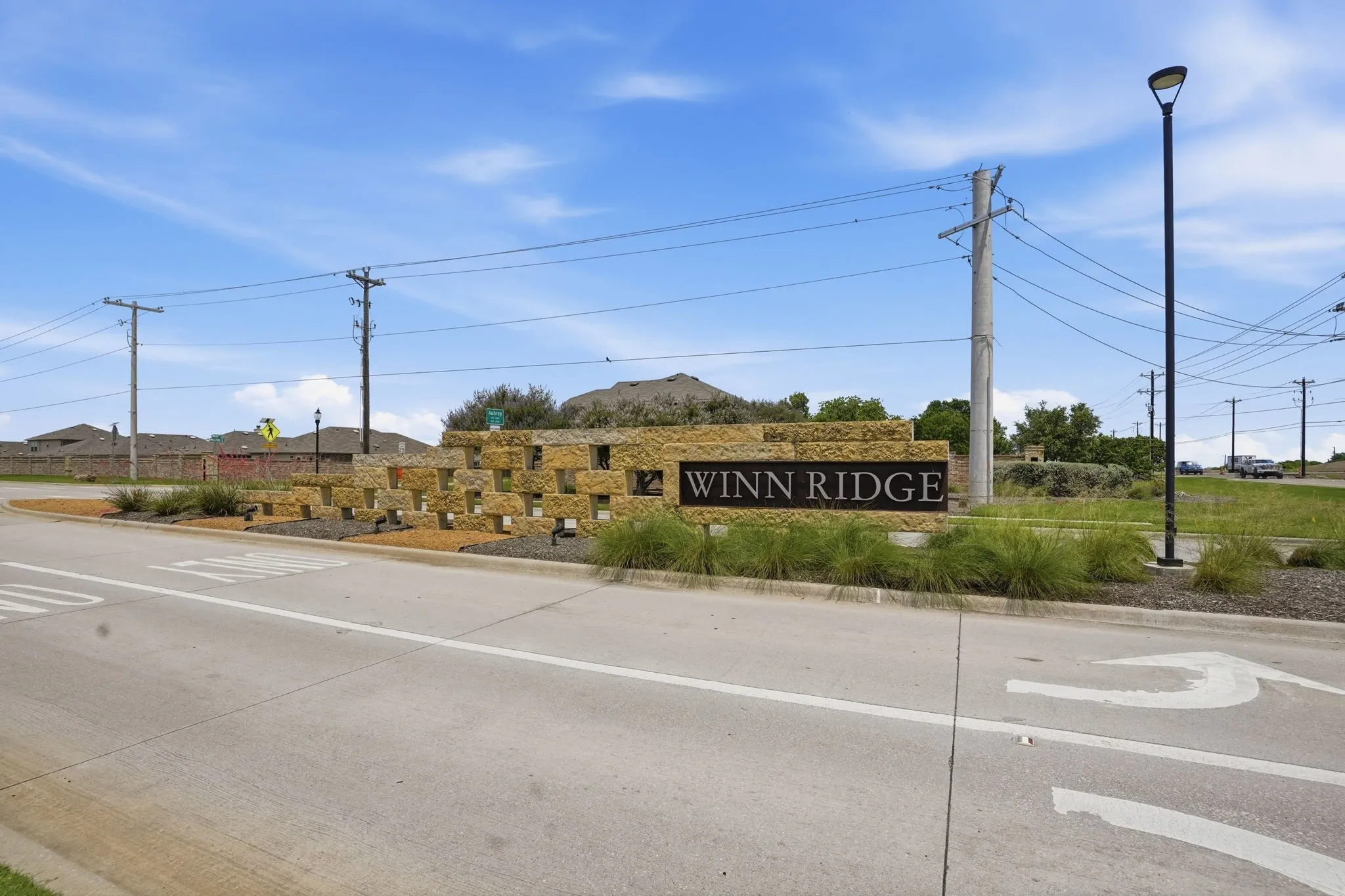 Single Family Residence For Sale in Denton County , 1013 Vernon Drive, Aubrey, Texas 76227, 3 Bedroom, 2 Bathroom, 2 Garage spaces, 1,412 Sqft, built in 2022, mls#21288585, Real Estate Agent in Aubrey, Homes For Sale in Denton county, Homes For Sale in Aubrey, Realtor in Aubrey Texas, Real Estate Brokerage Independent Realty Texas, Luminita Cordes Realtor